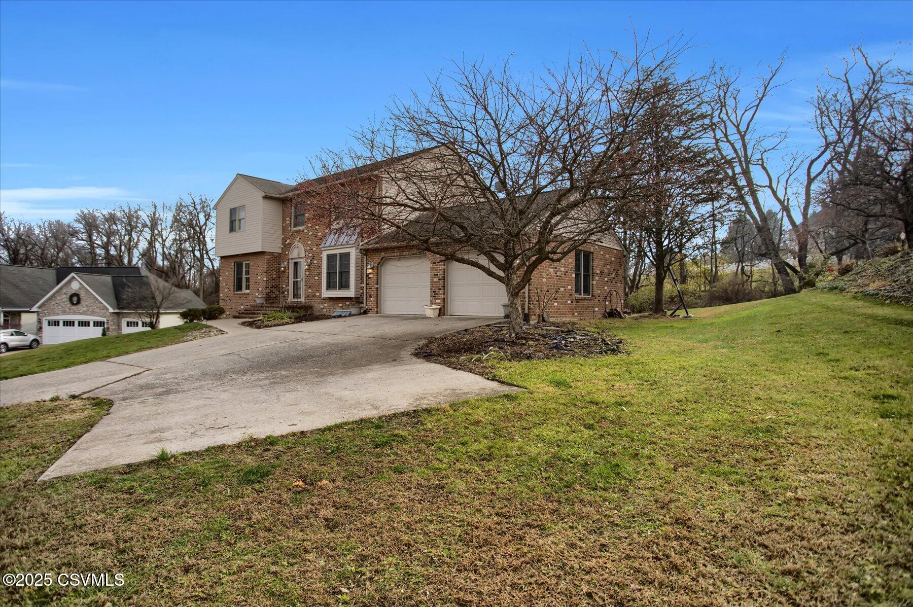 676 VILLA VISTA Drive