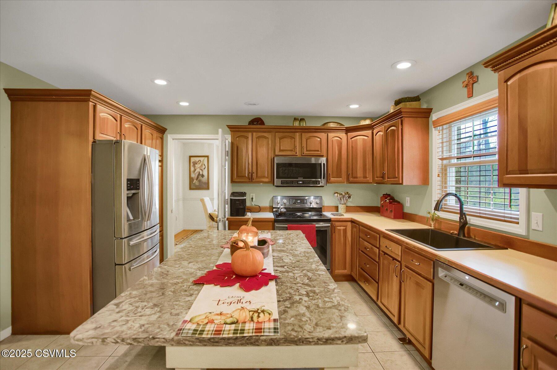 676 VILLA VISTA Drive