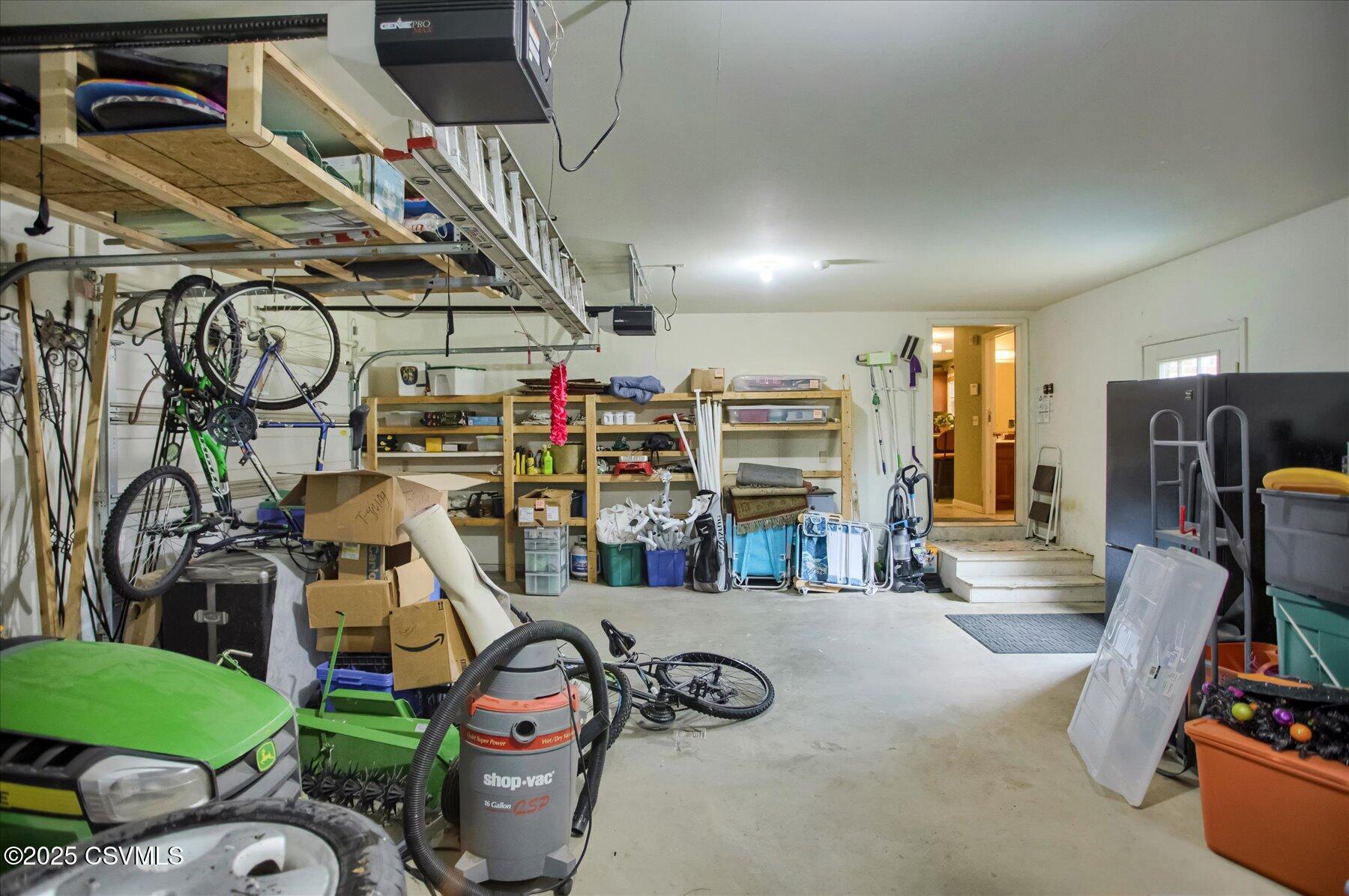 676 VILLA VISTA Drive