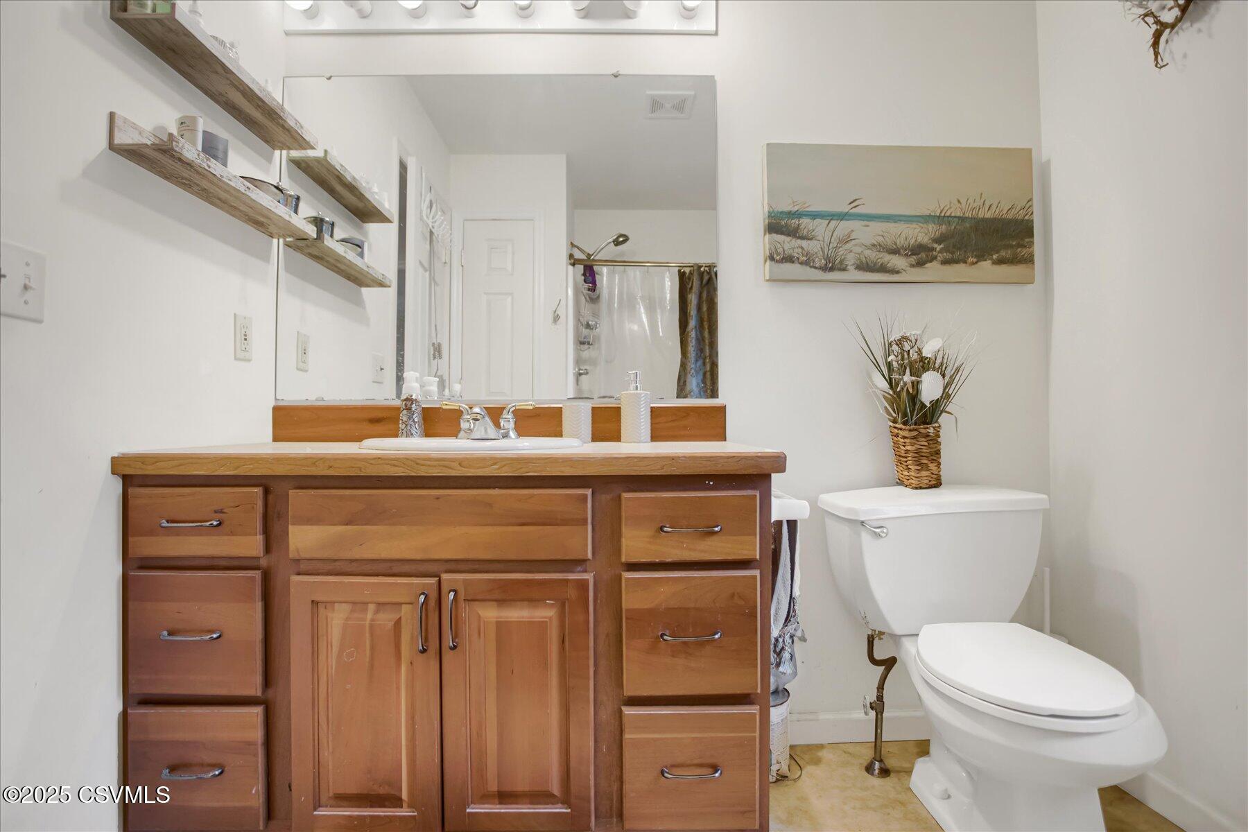 676 VILLA VISTA Drive