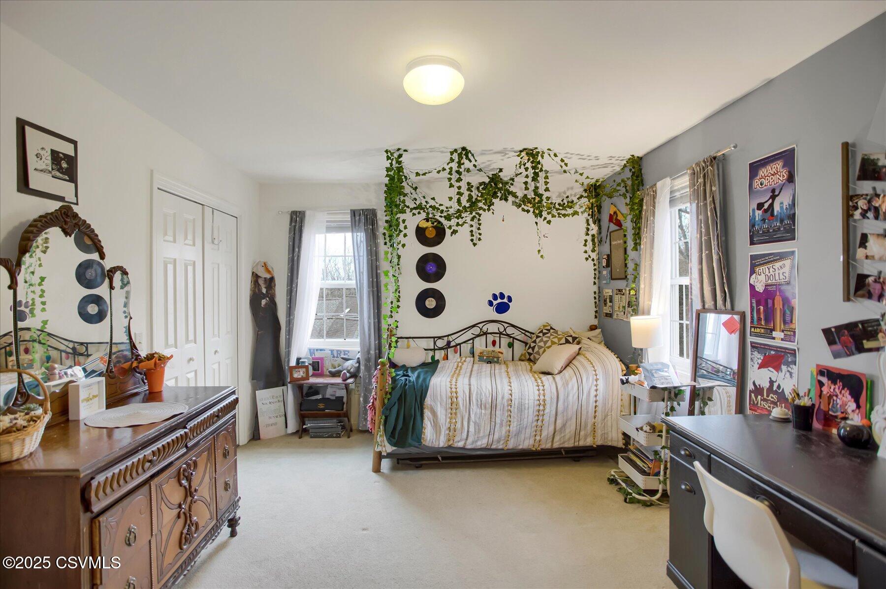 676 VILLA VISTA Drive