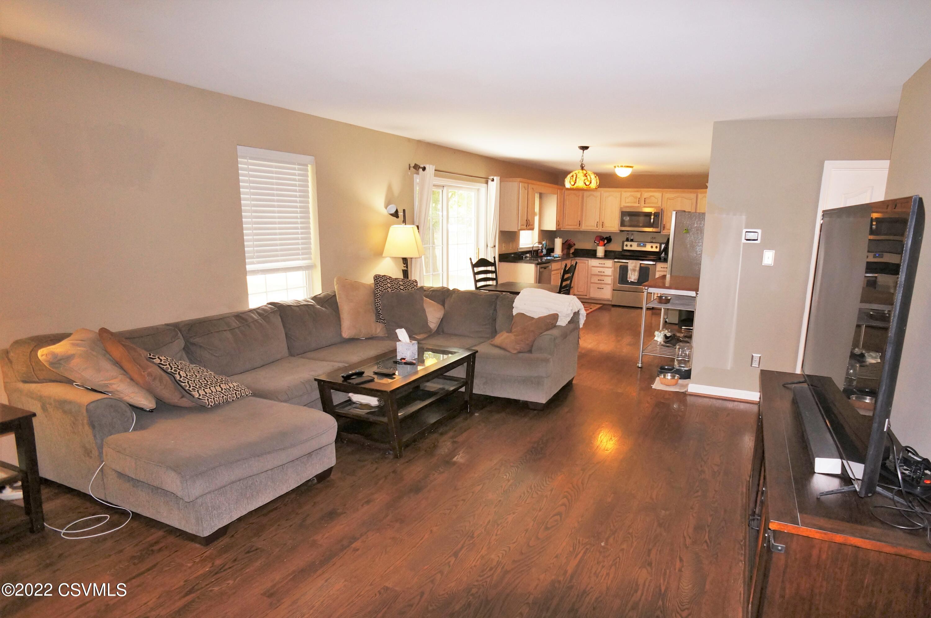 152 RIDGEWAY Drive
