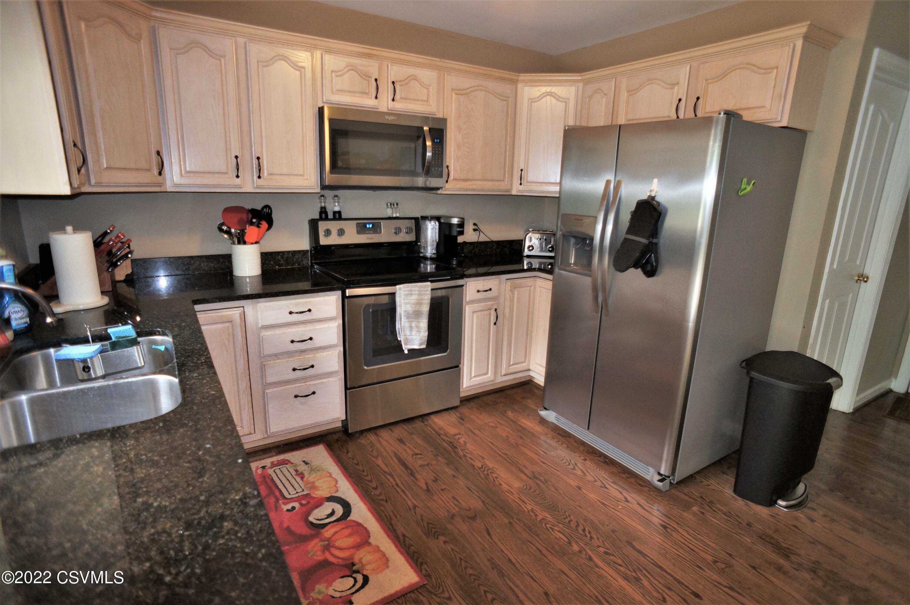 152 RIDGEWAY Drive
