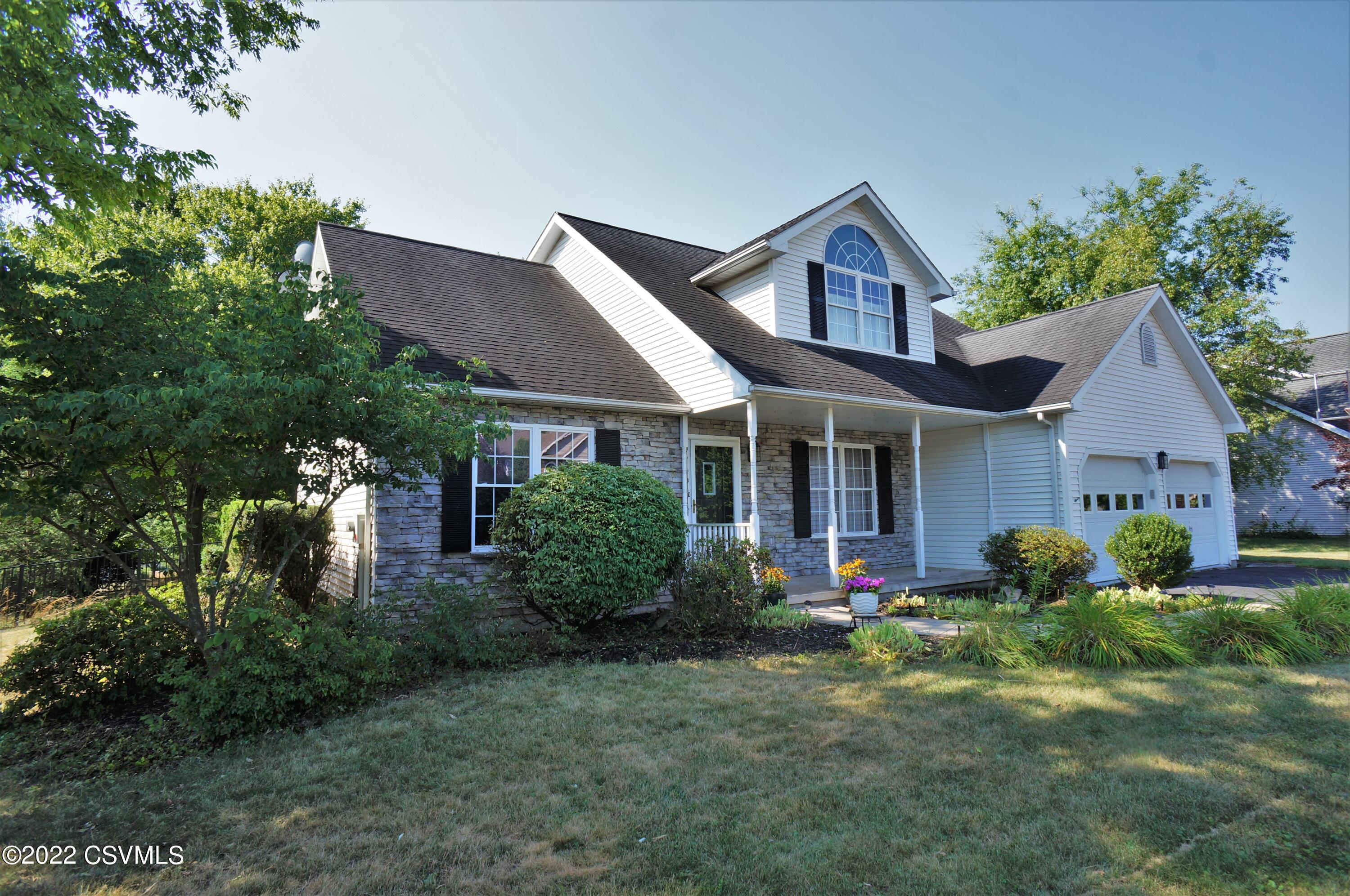 152 RIDGEWAY Drive