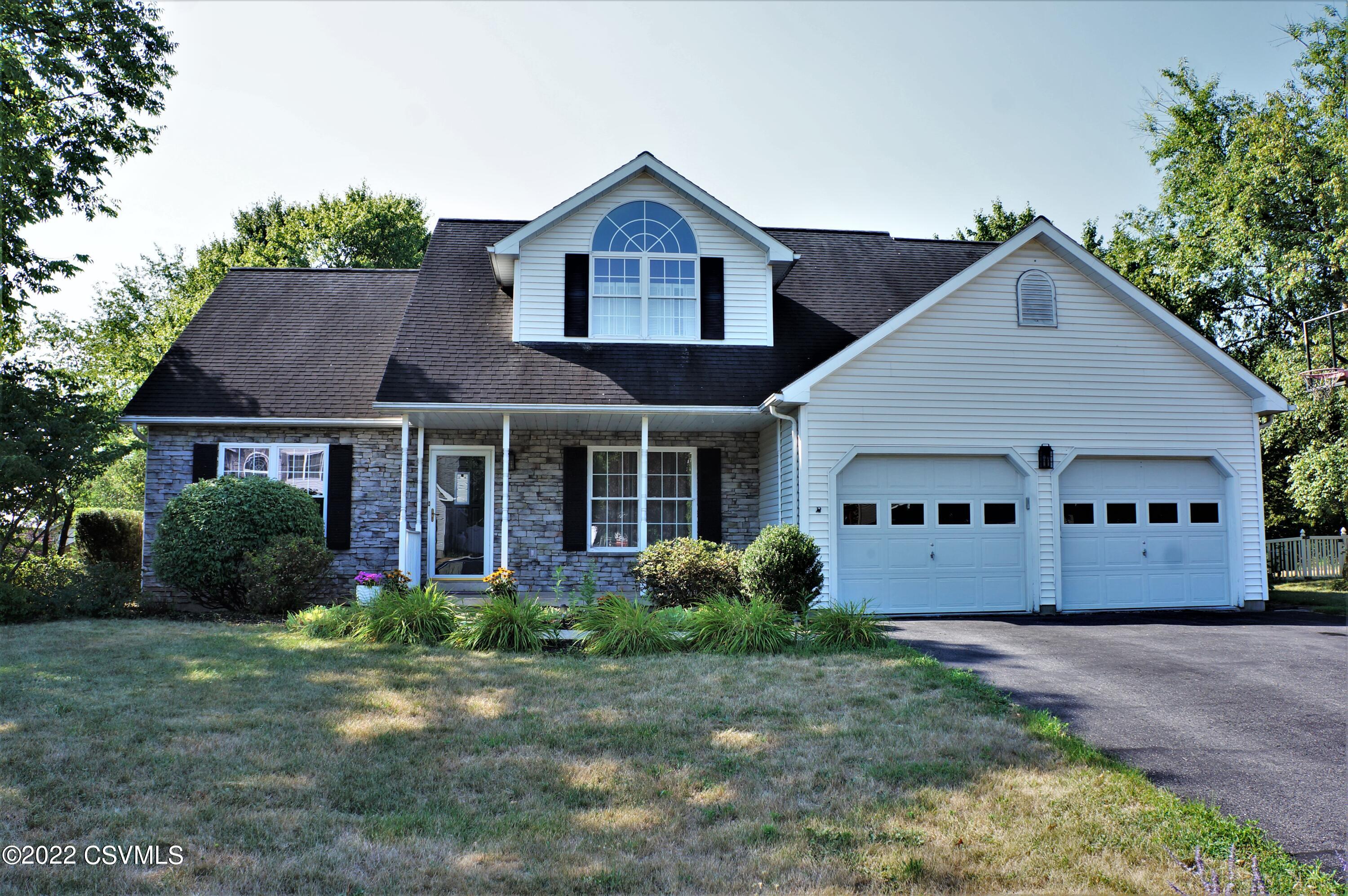 152 RIDGEWAY Drive