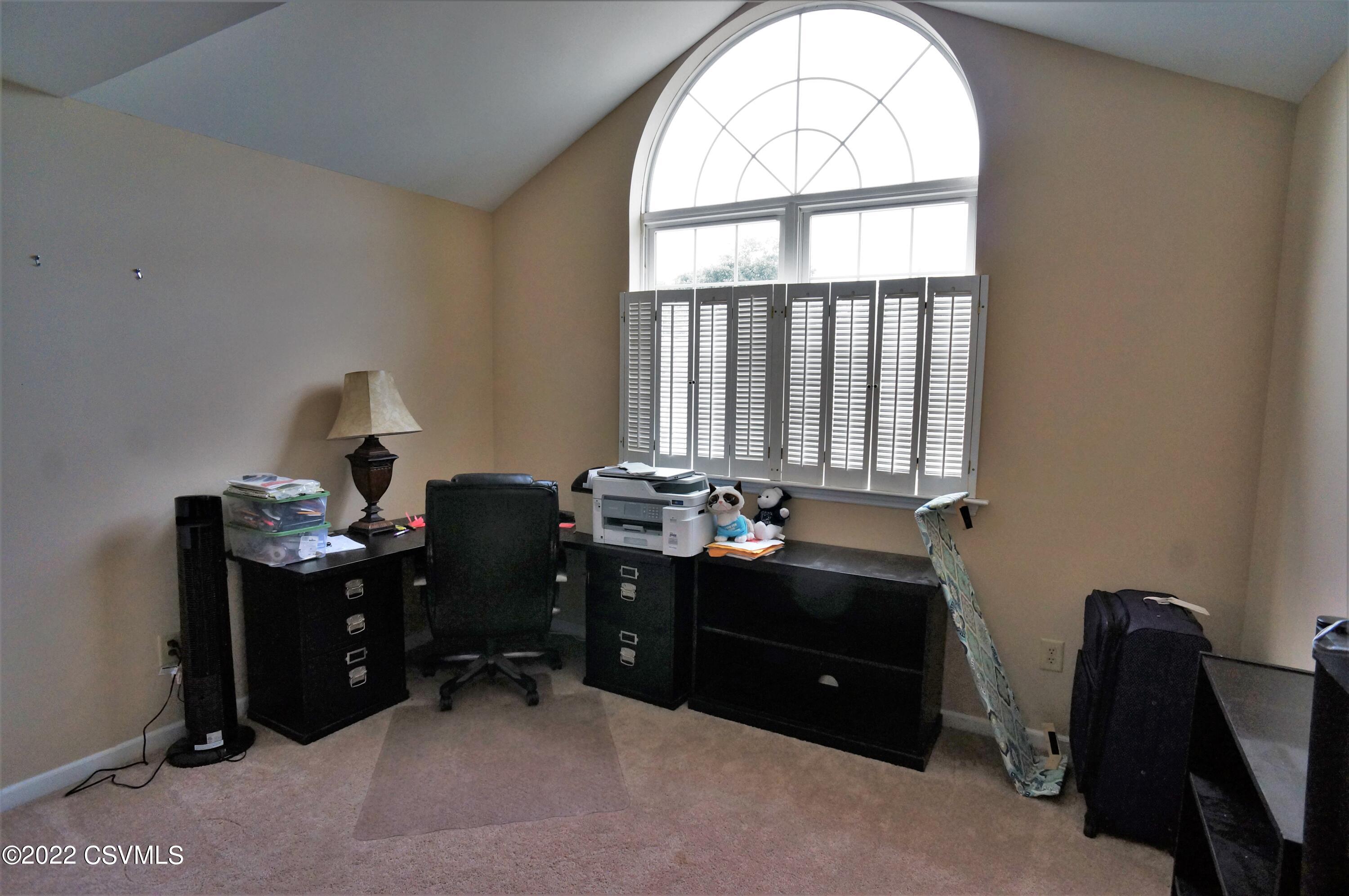 152 RIDGEWAY Drive