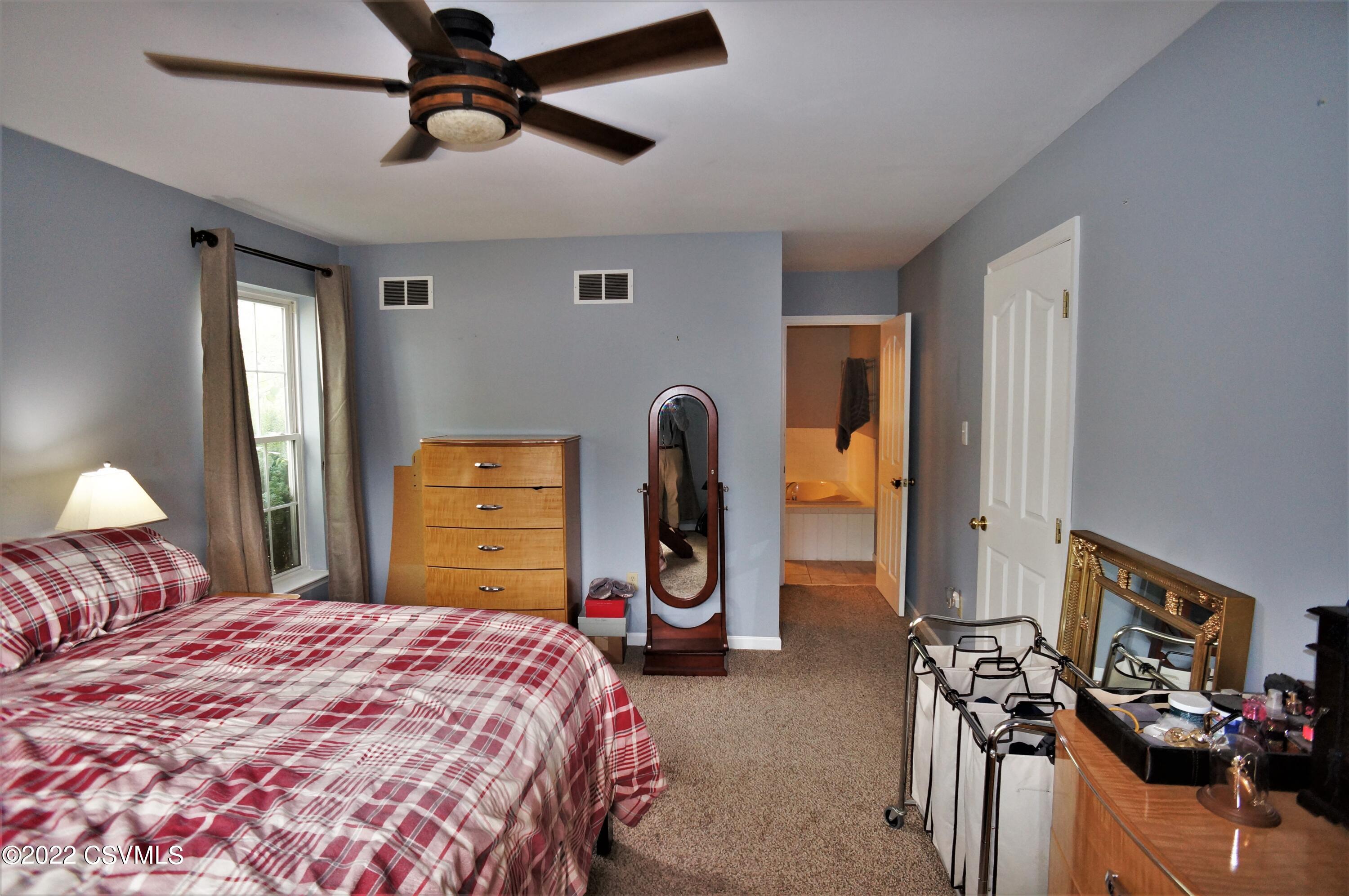 152 RIDGEWAY Drive