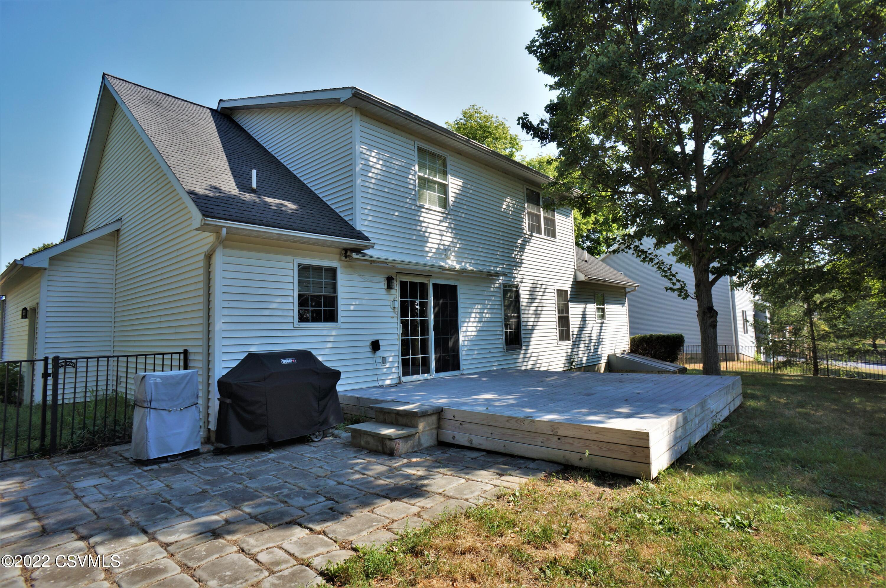 152 RIDGEWAY Drive