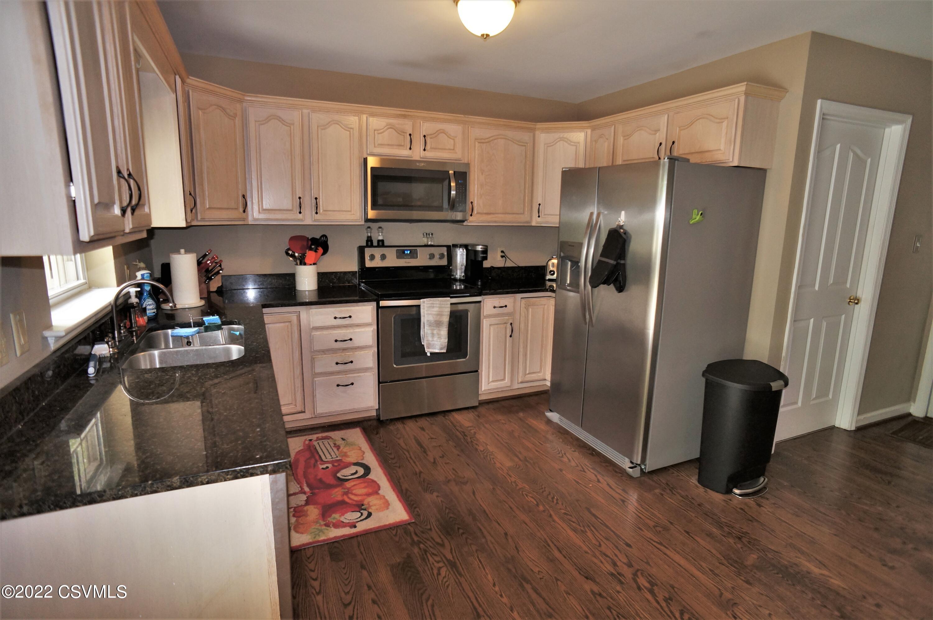 152 RIDGEWAY Drive