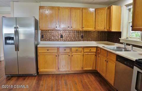 228 N 2ND Street