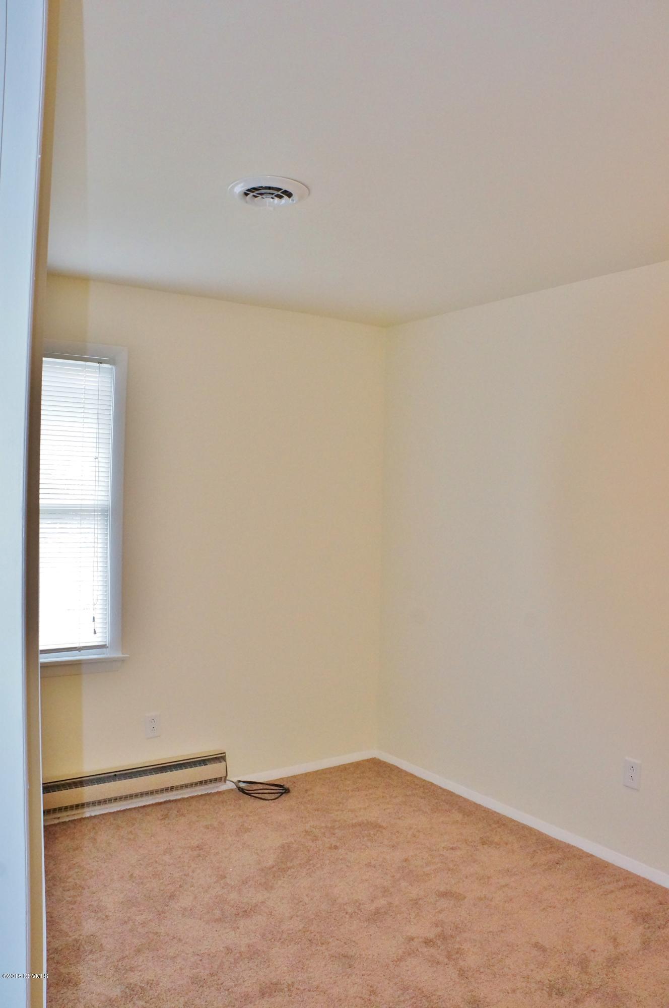 320 N 3RD Street
