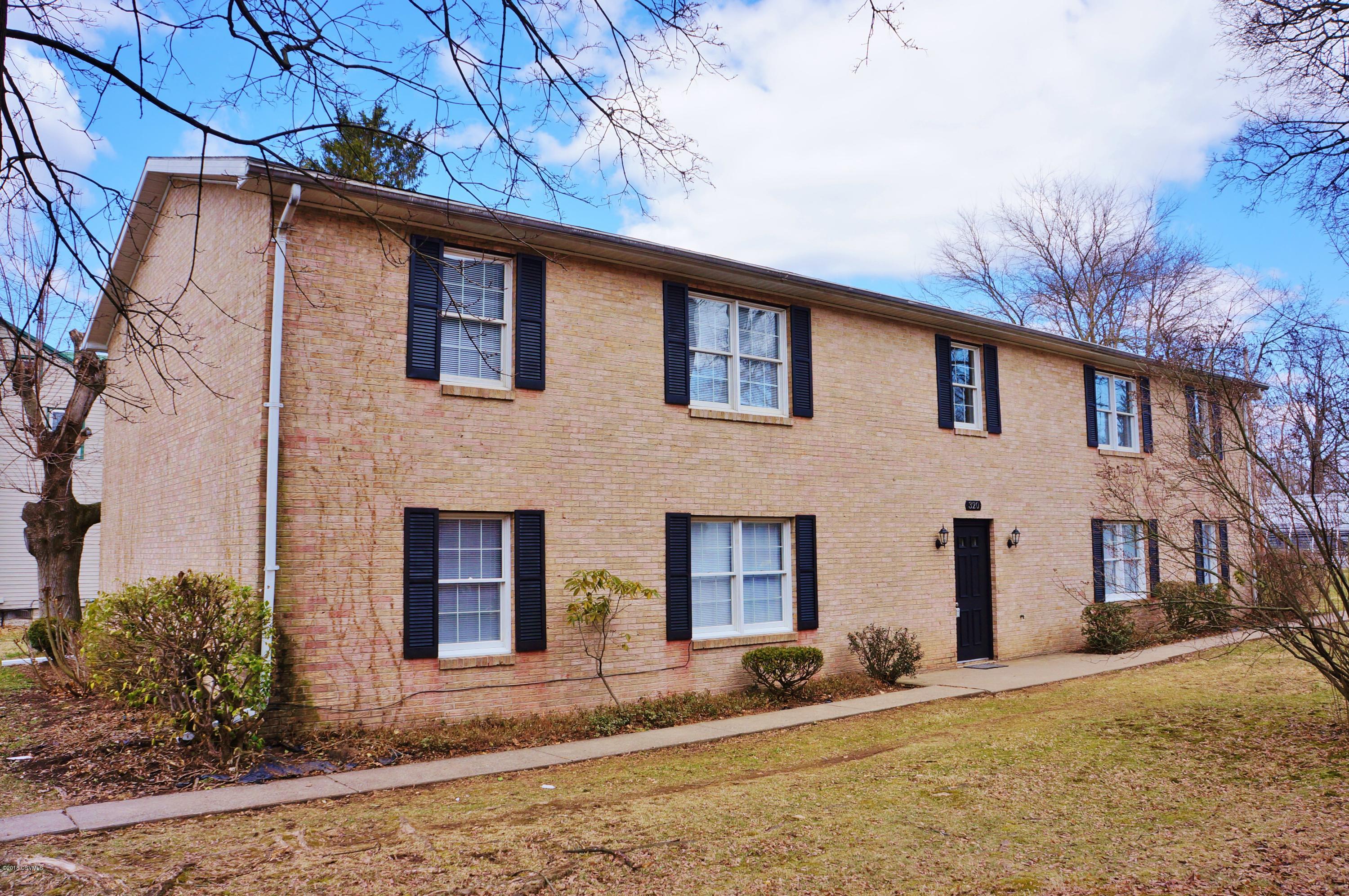 320 N 3RD Street