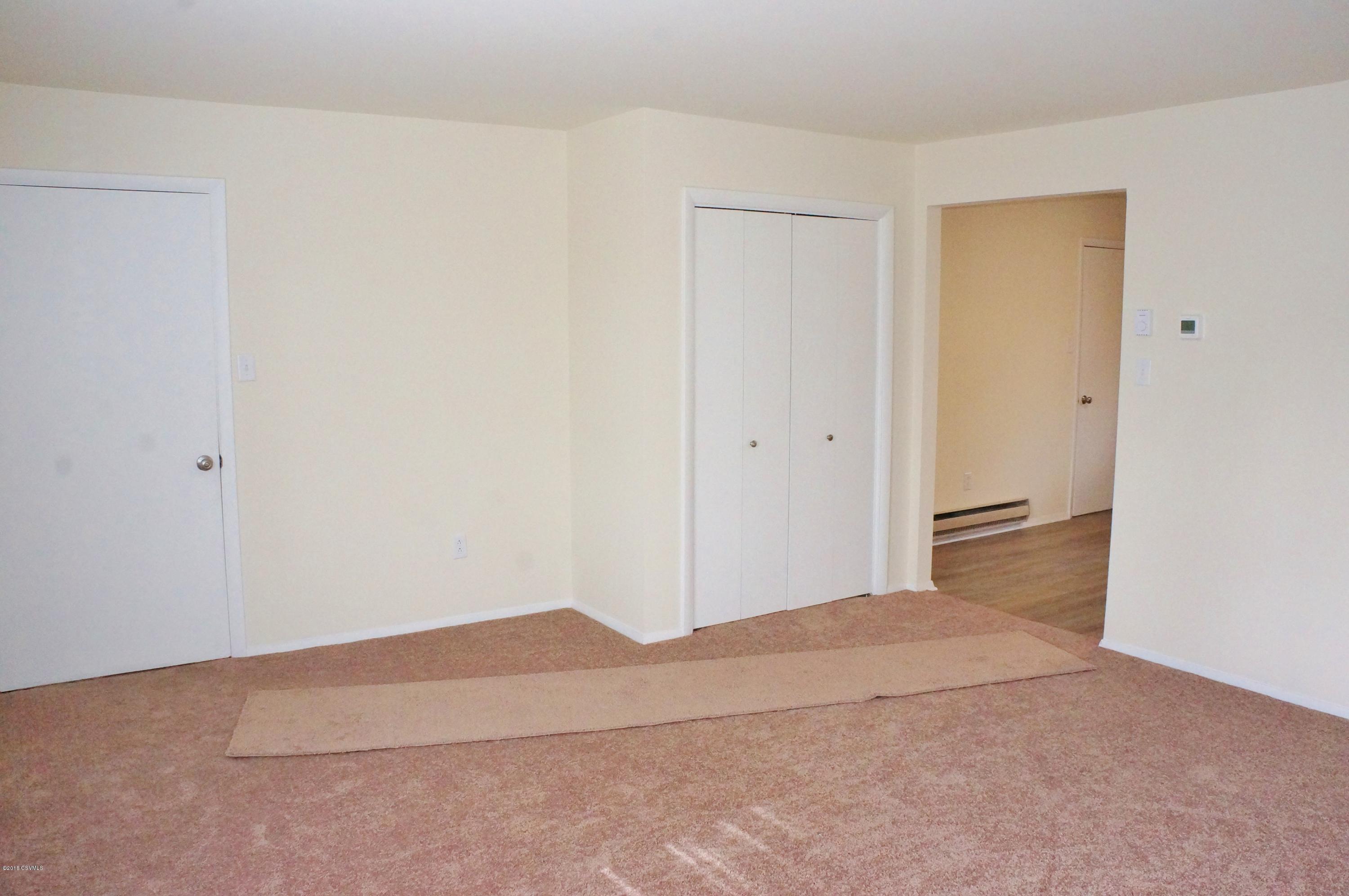 320 N 3RD Street