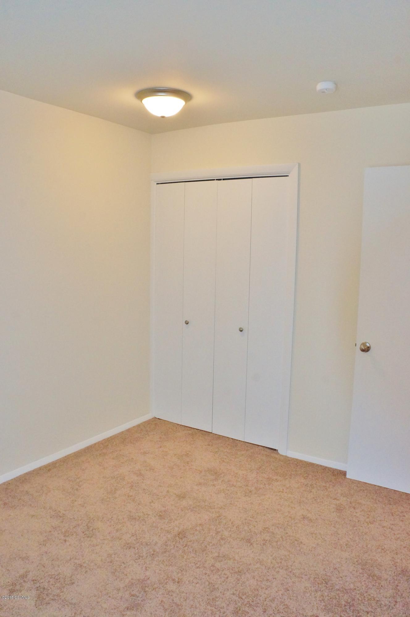 320 N 3RD Street