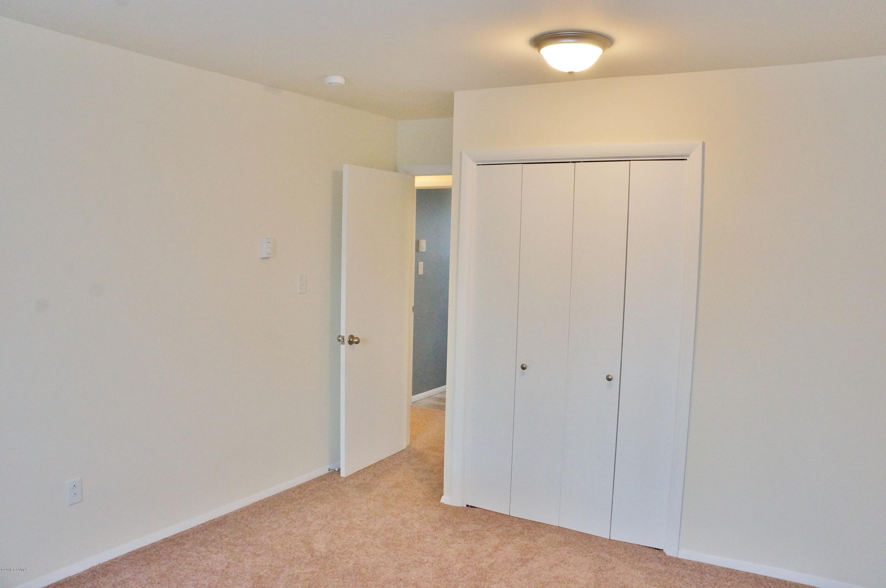320 N 3RD Street
