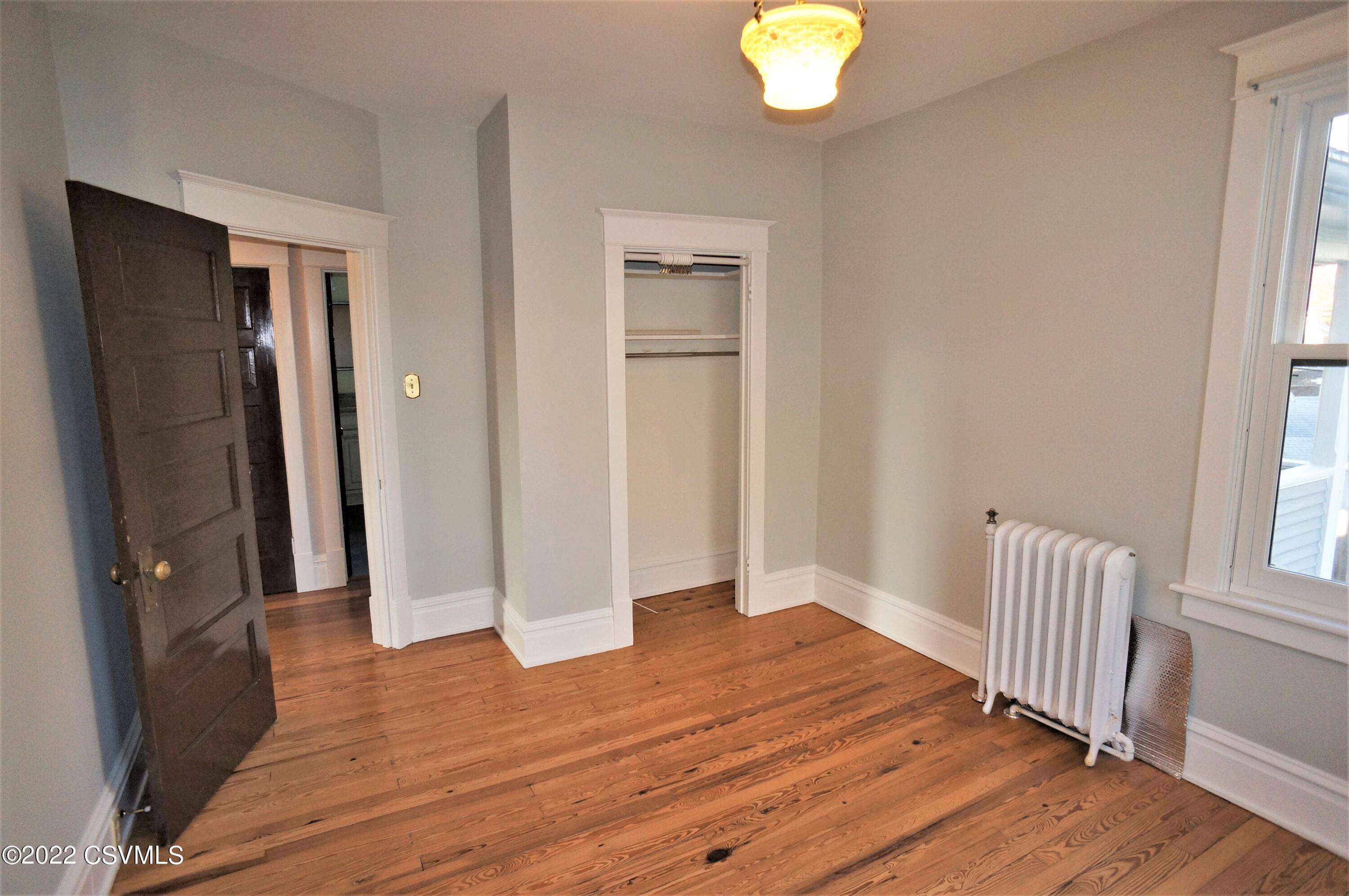 306 S 3RD Street