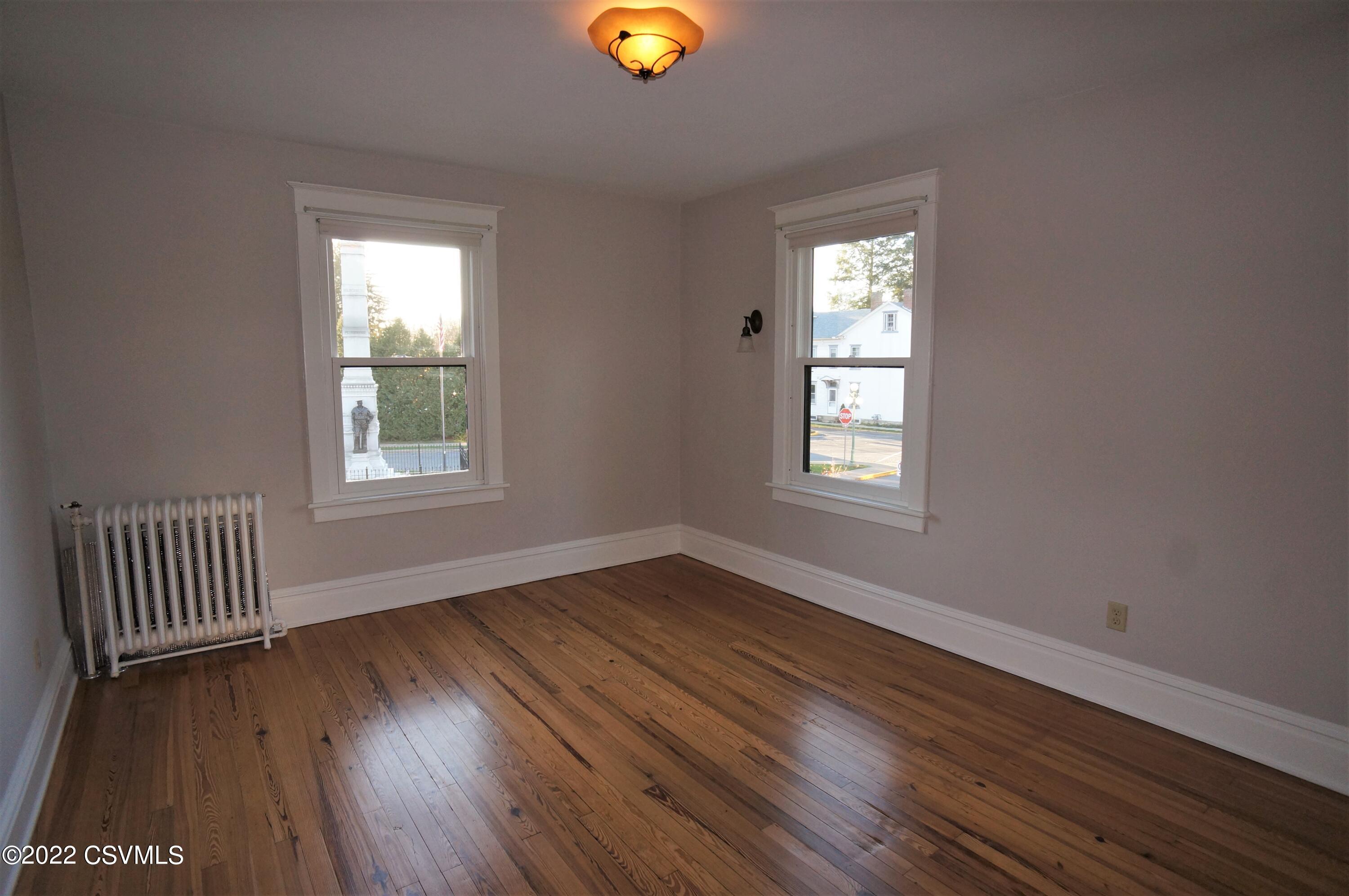 306 S 3RD Street