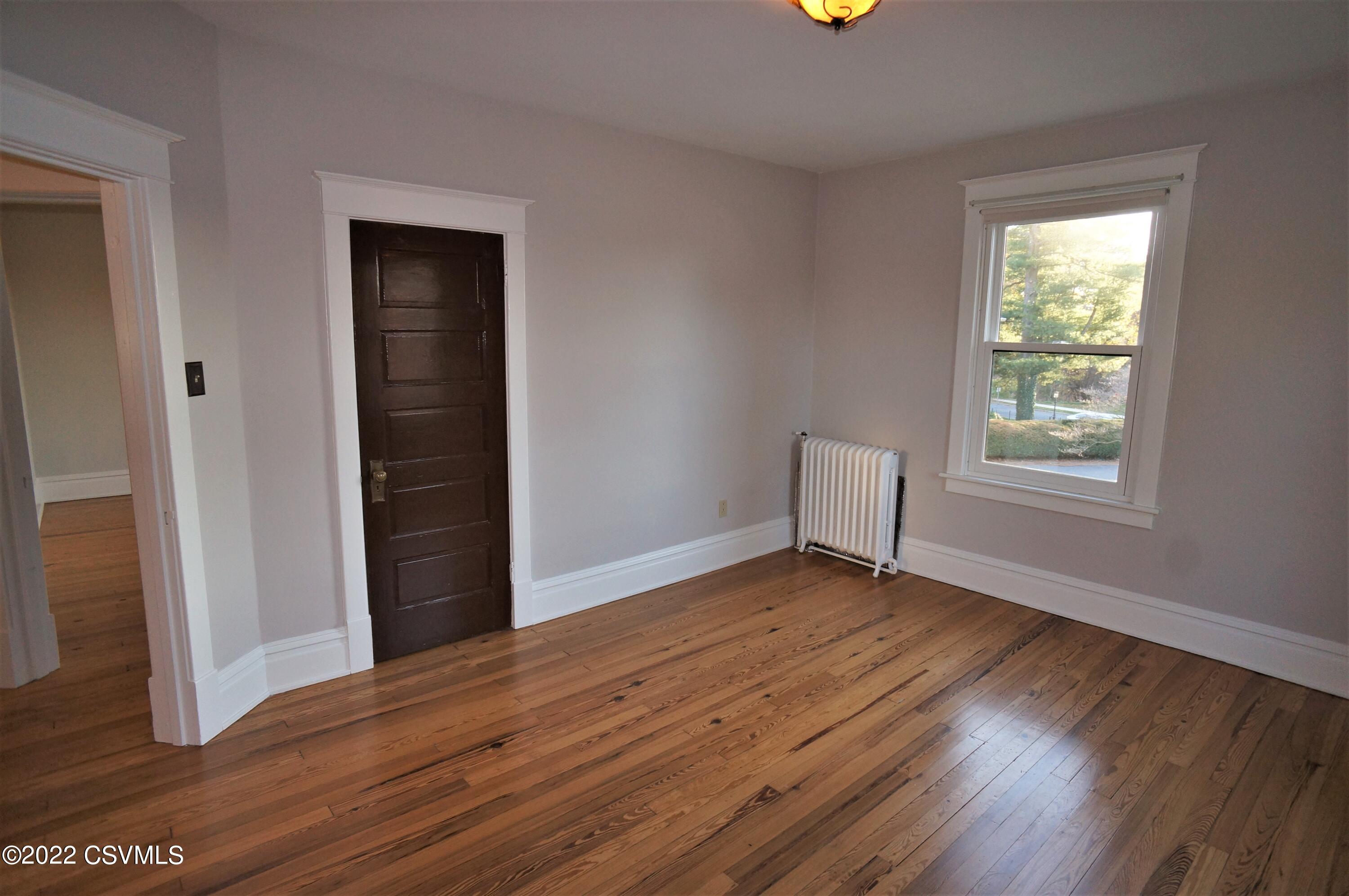 306 S 3RD Street