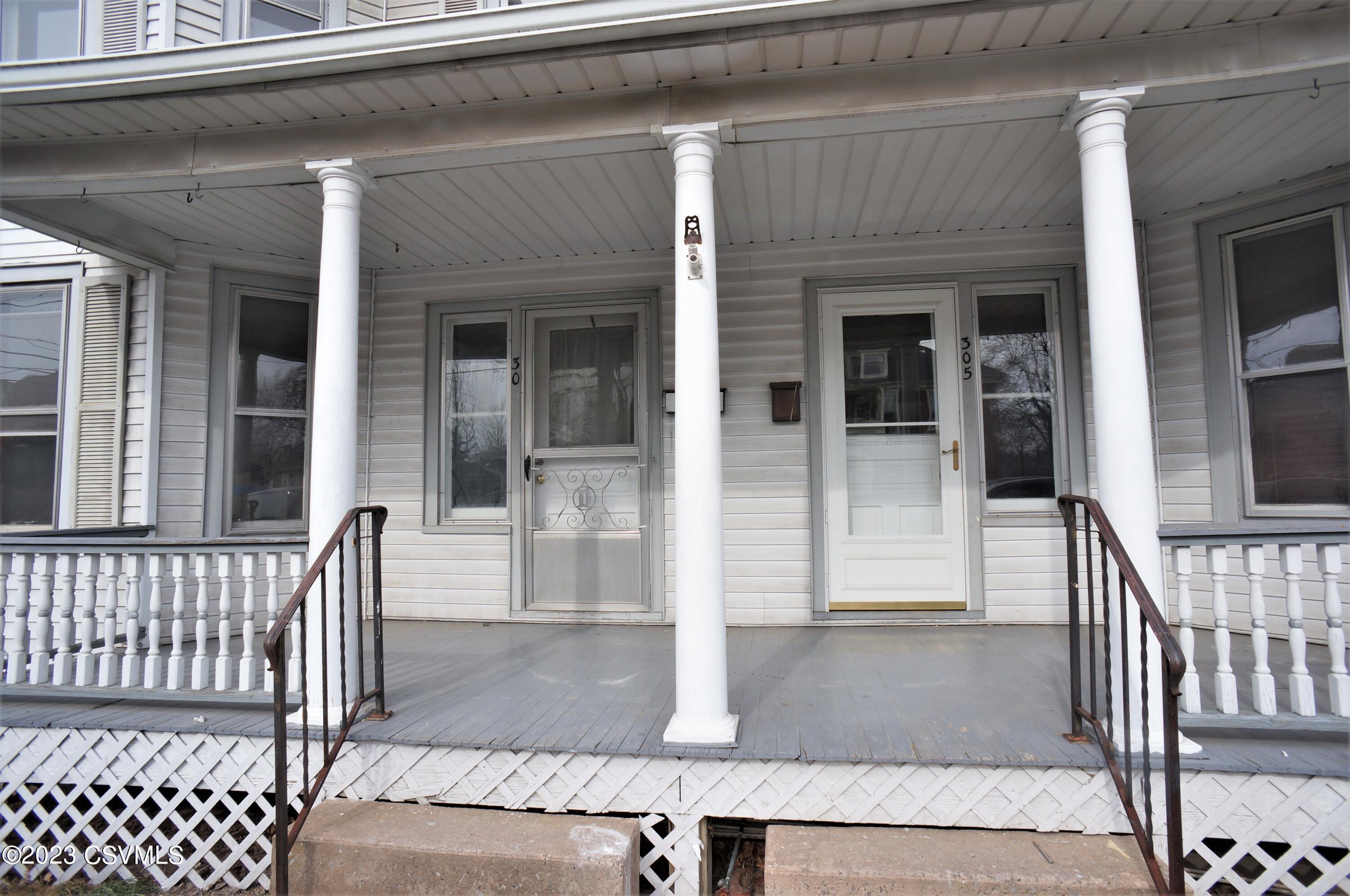 305 WALNUT Street