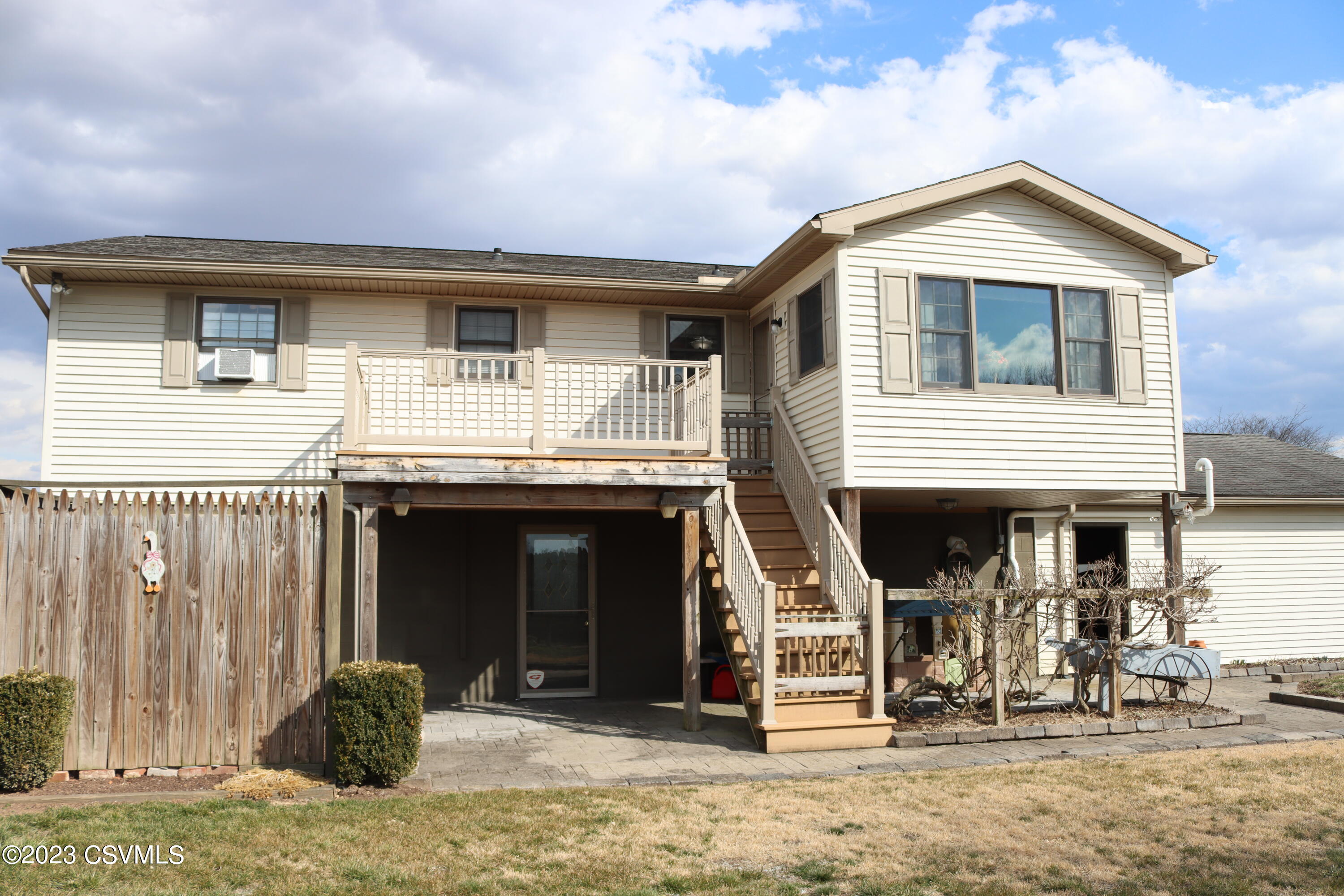 22 CARDINAL Drive