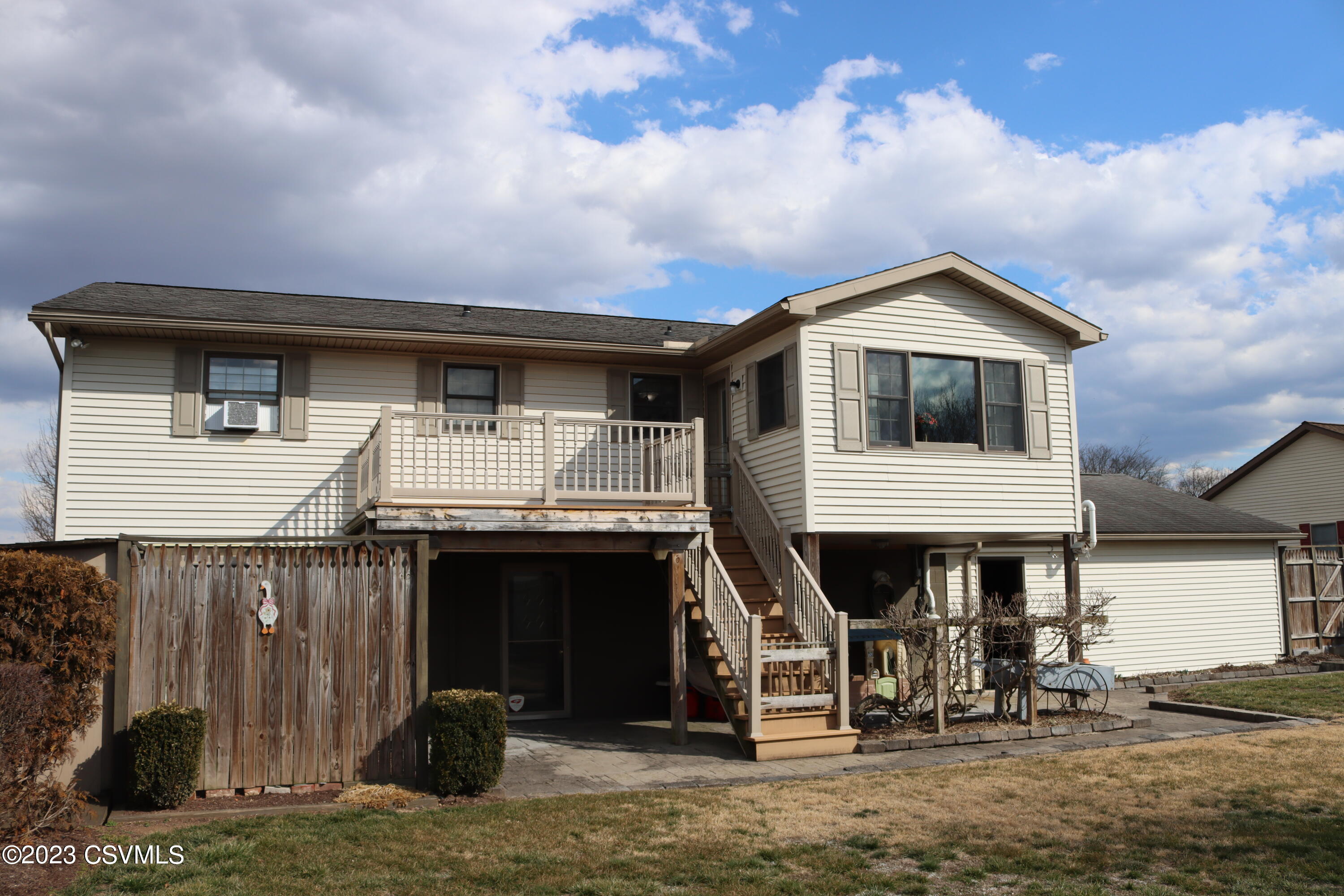 22 CARDINAL Drive