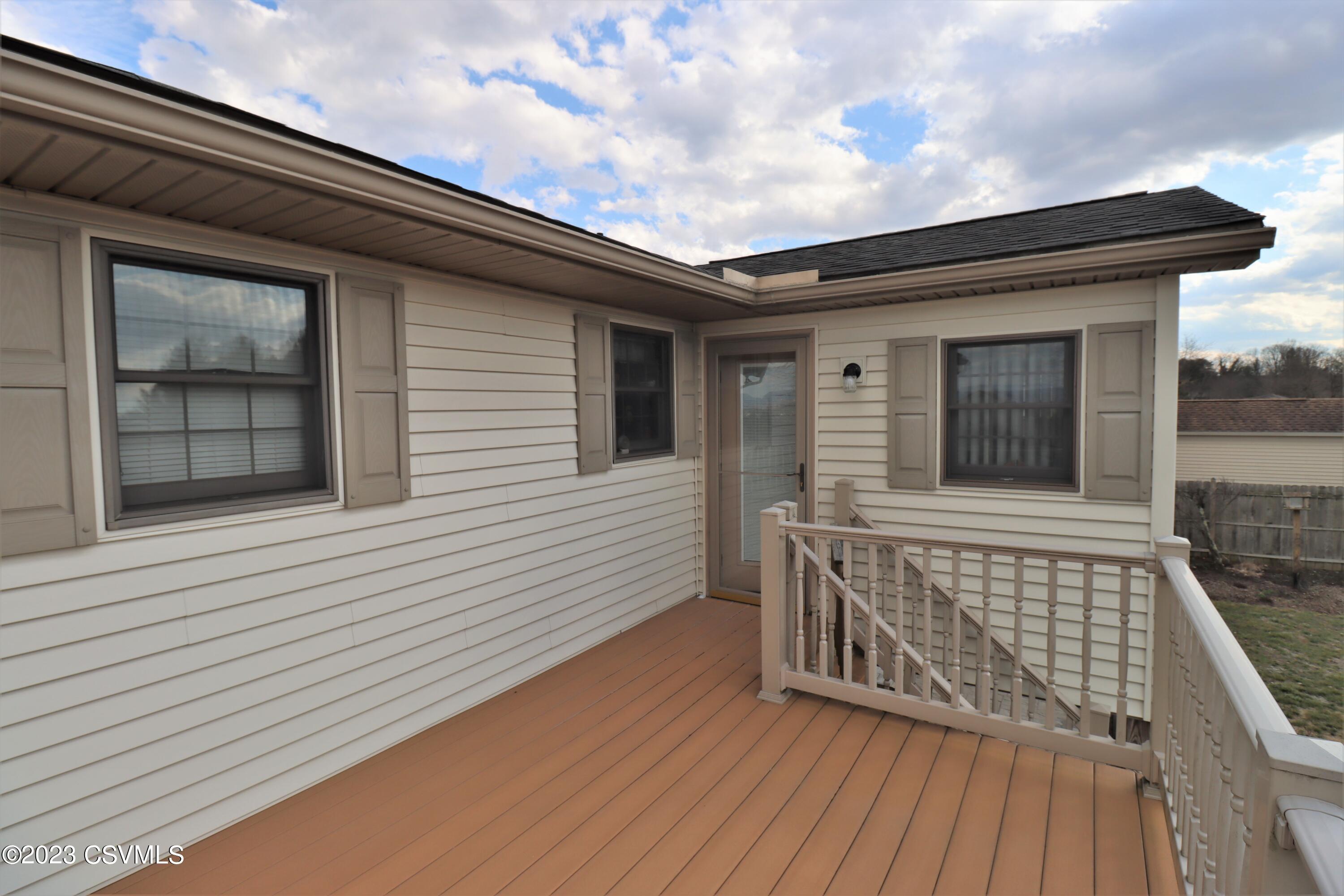 22 CARDINAL Drive