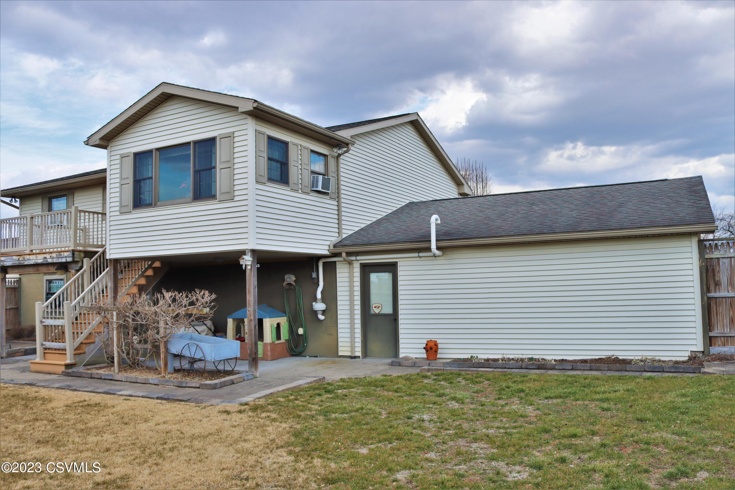 22 CARDINAL Drive