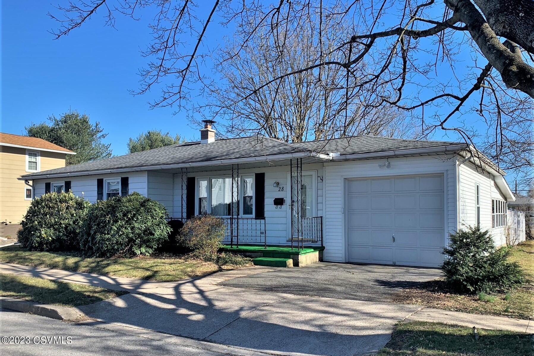 28 MOWRY Street