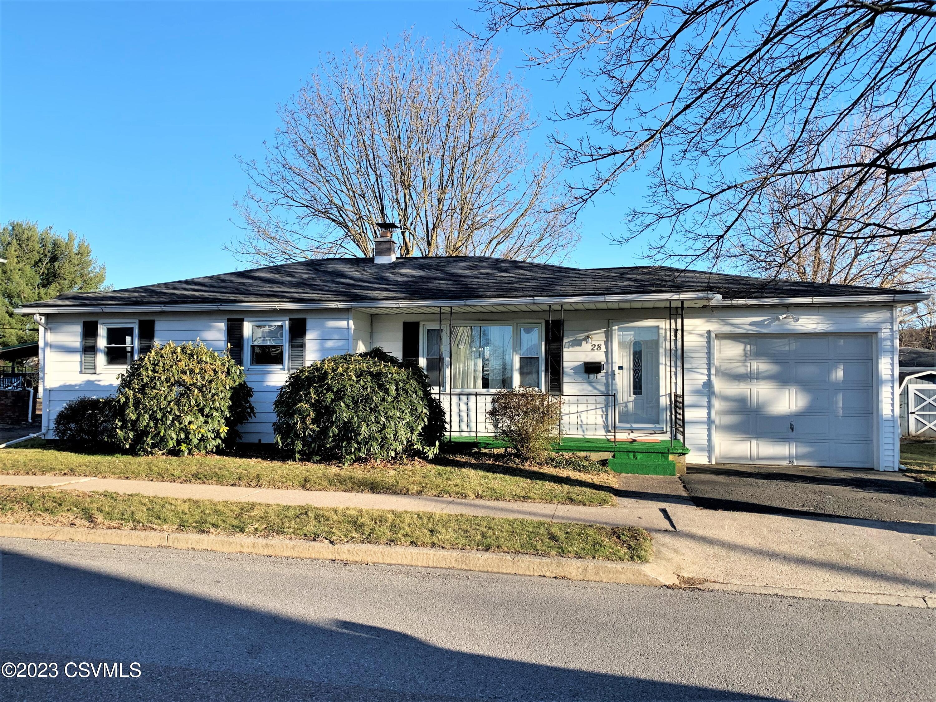 28 MOWRY Street