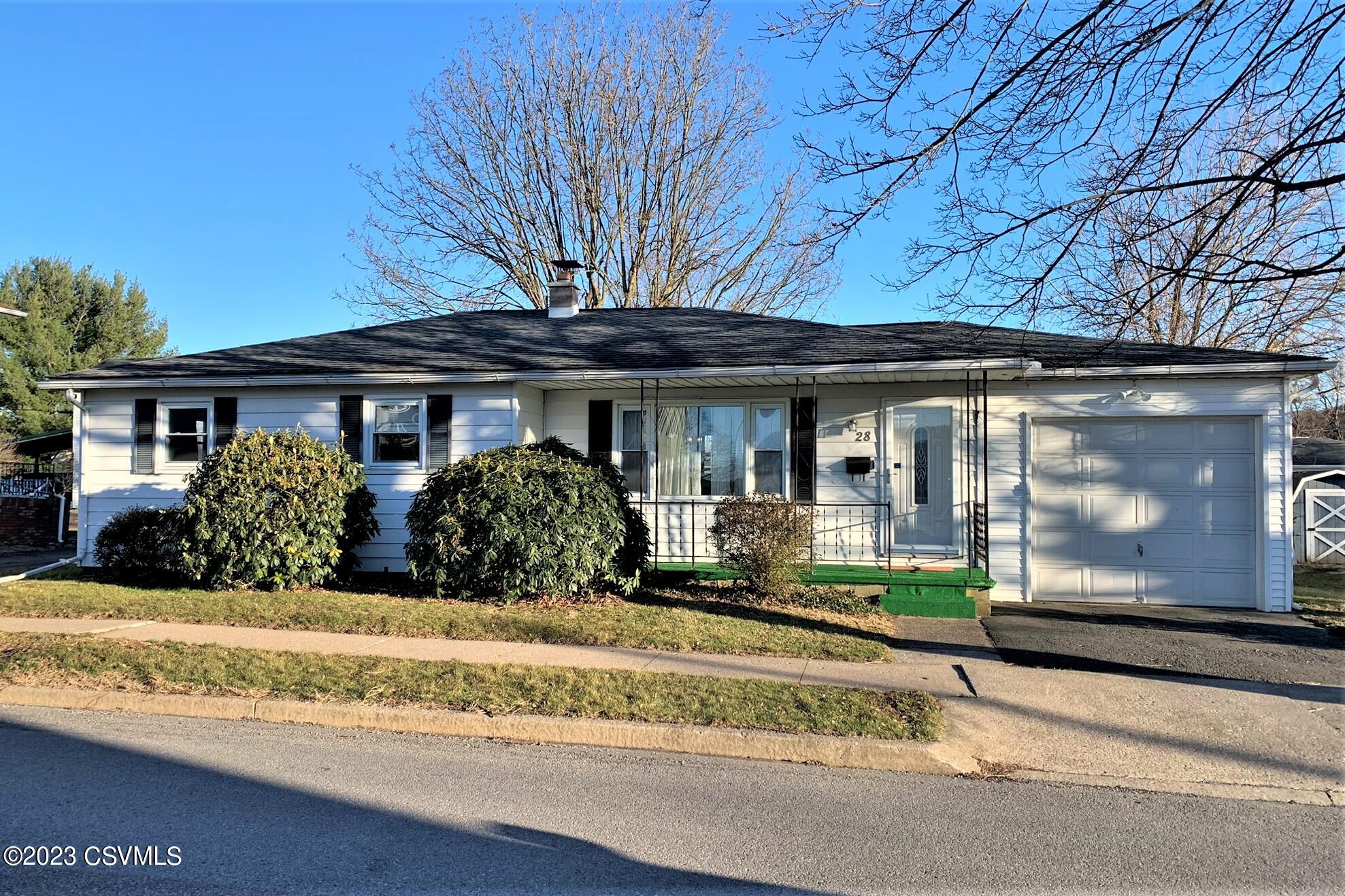 28 MOWRY Street
