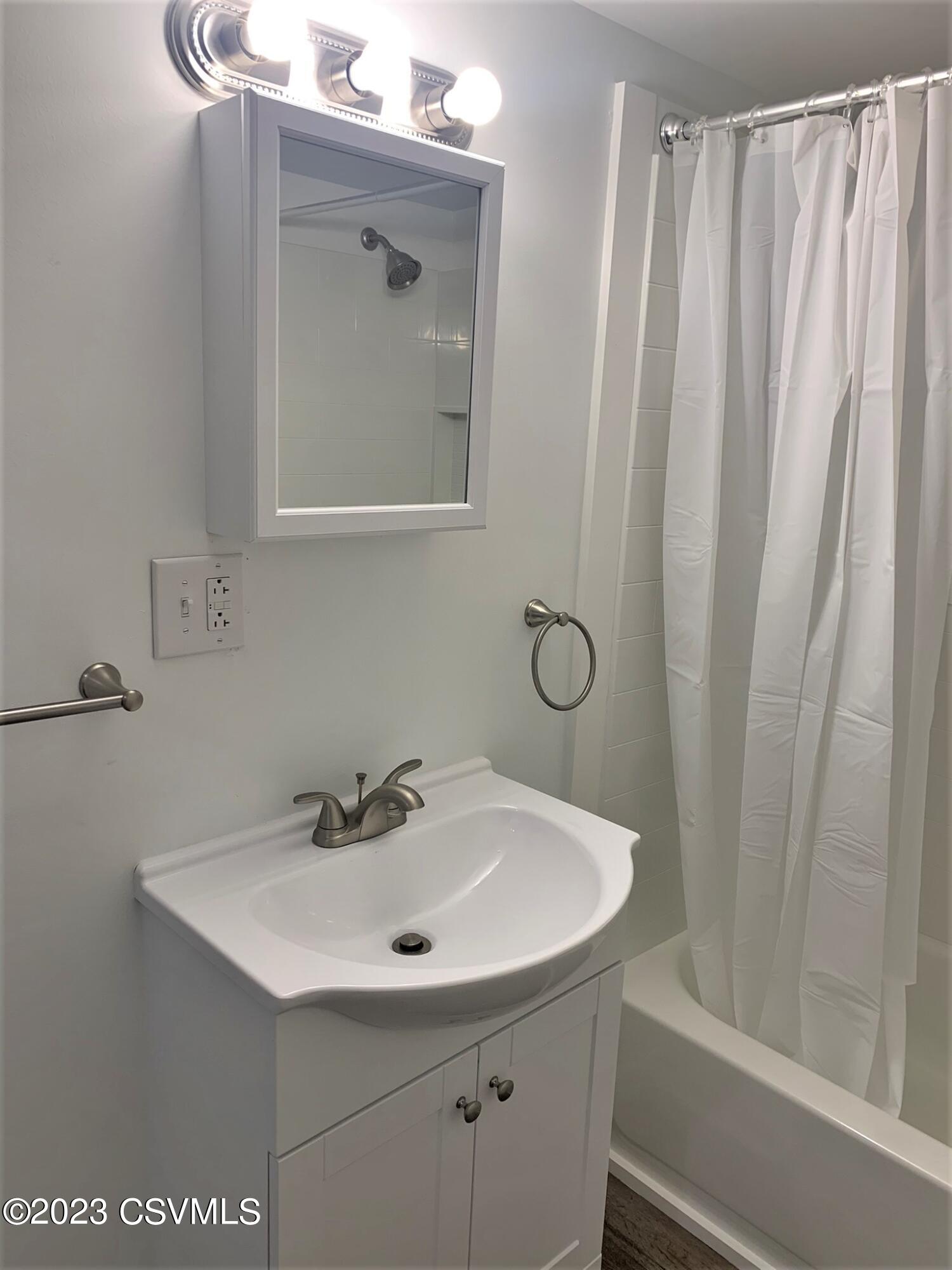47 N 3RD Street