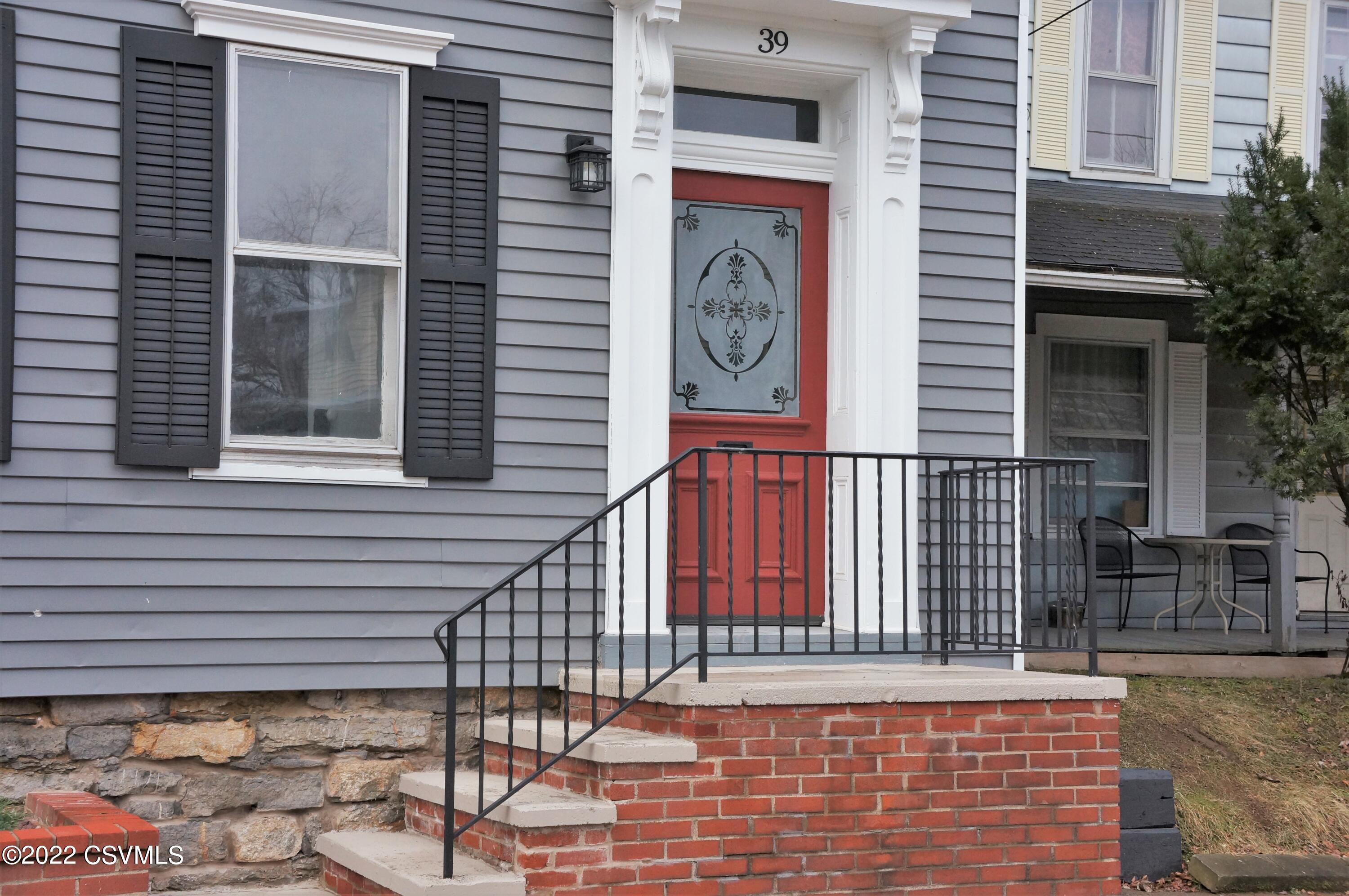 39 N 7TH Street