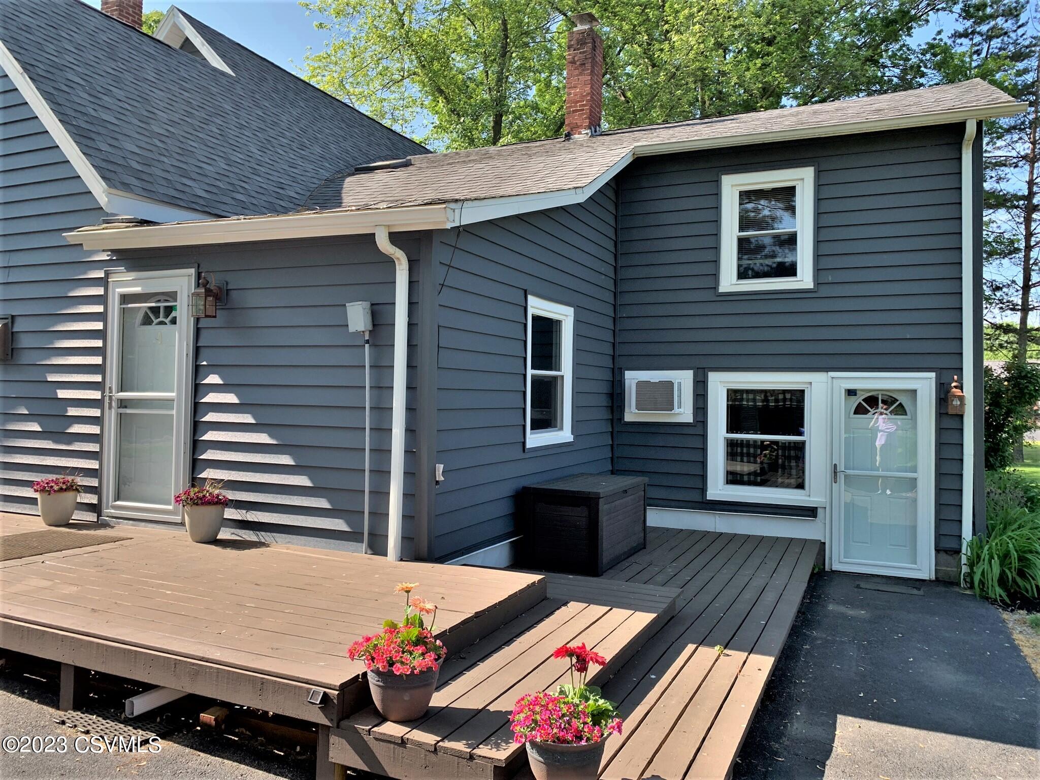 203 NEWMAN Road