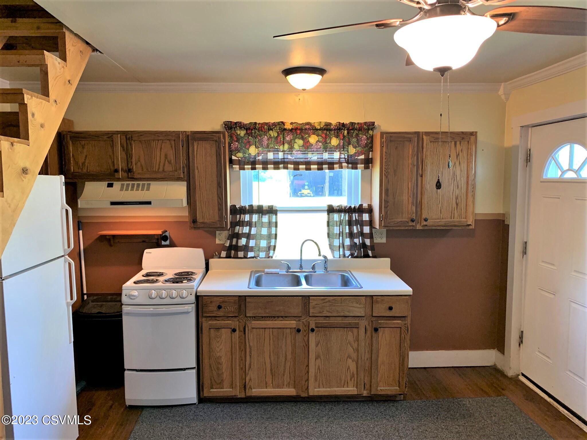 203 NEWMAN Road