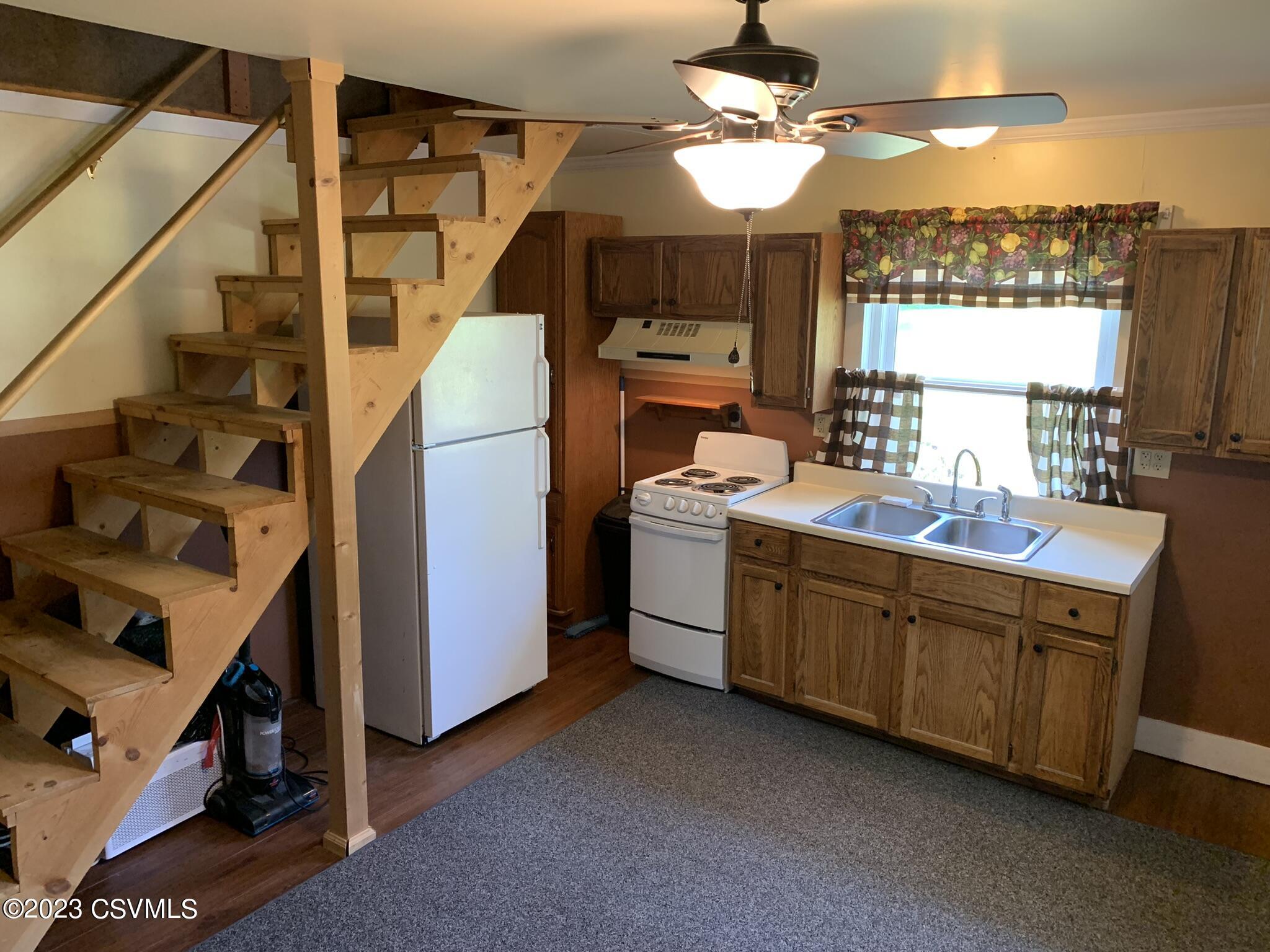 203 NEWMAN Road