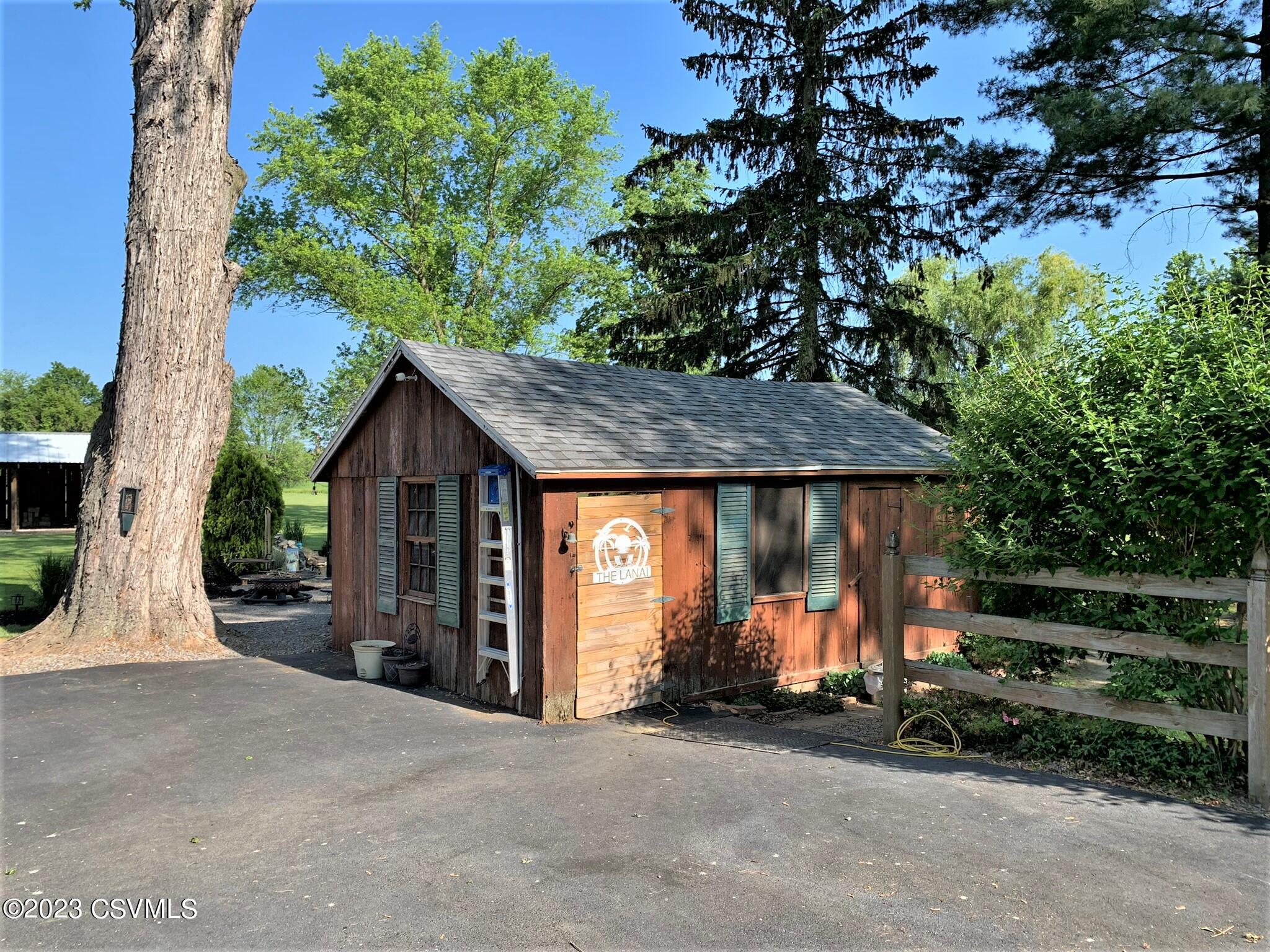 203 NEWMAN Road