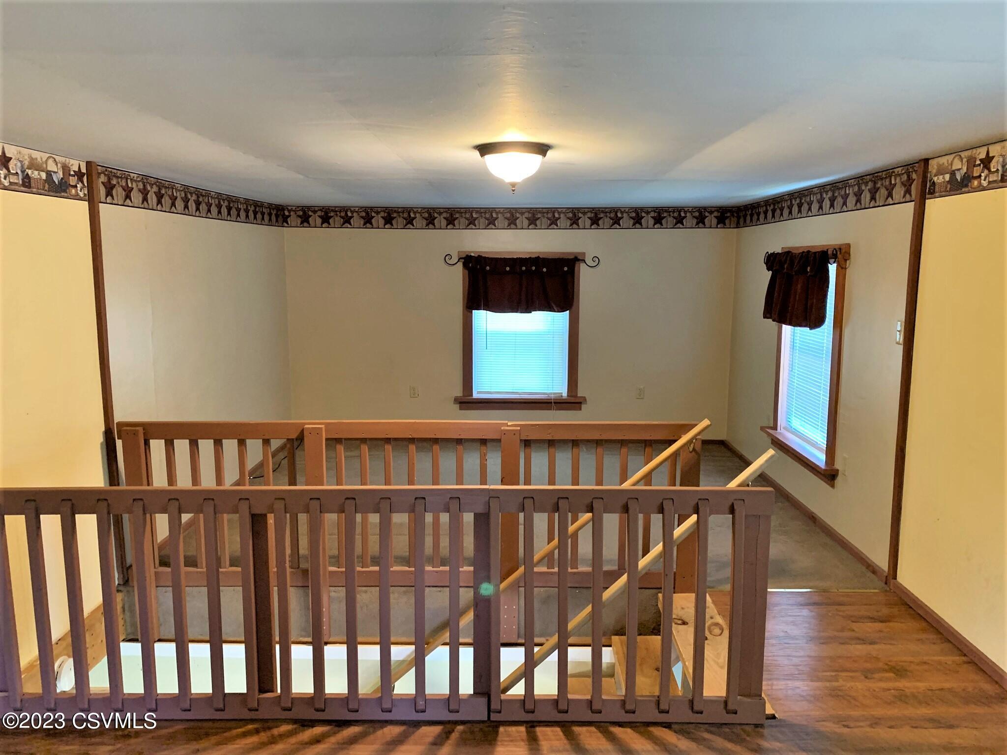 203 NEWMAN Road