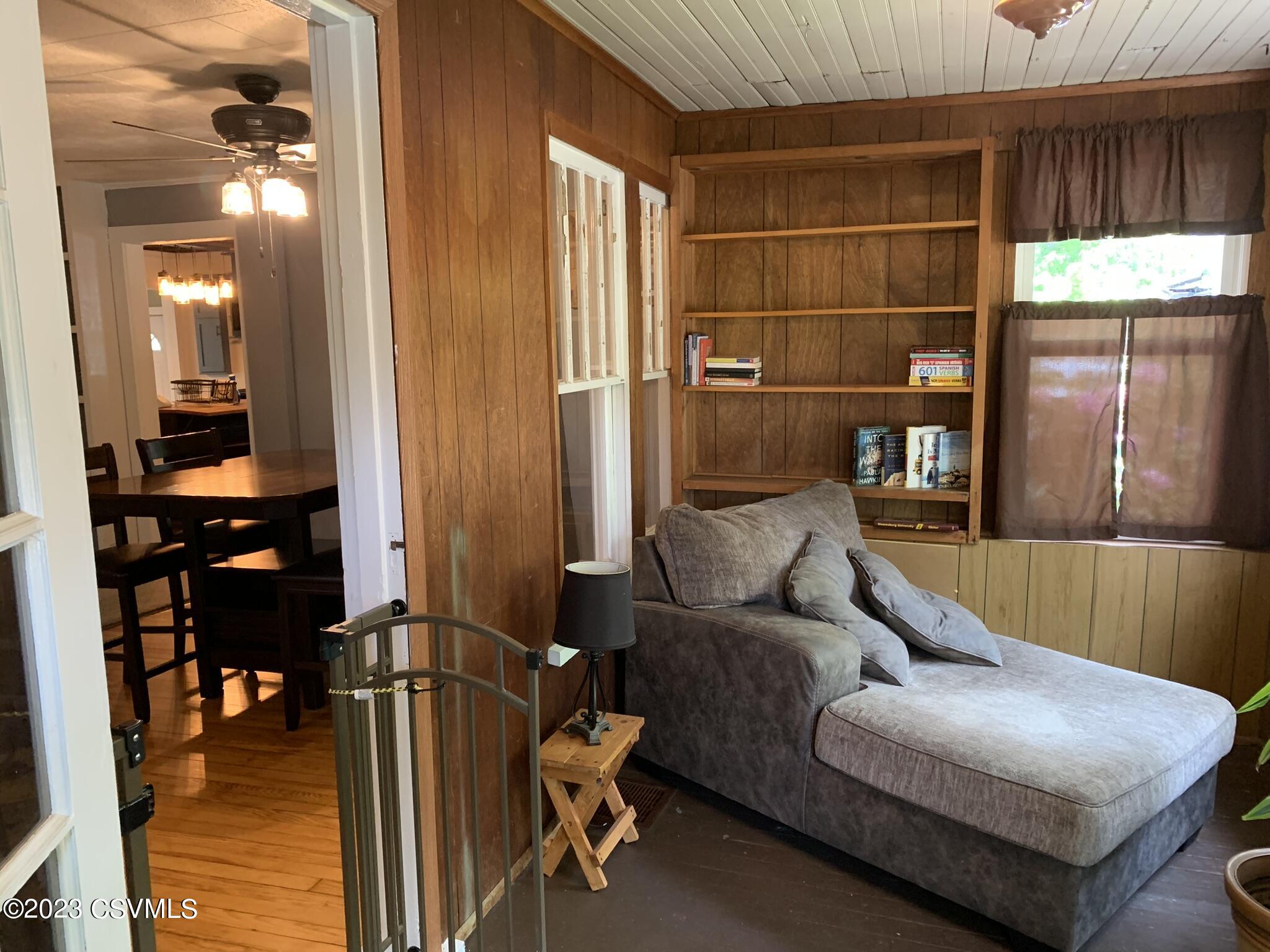 203 NEWMAN Road