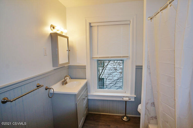 115 N 3RD Street