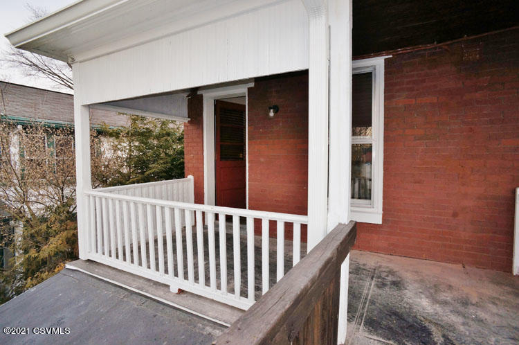 115 N 3RD Street