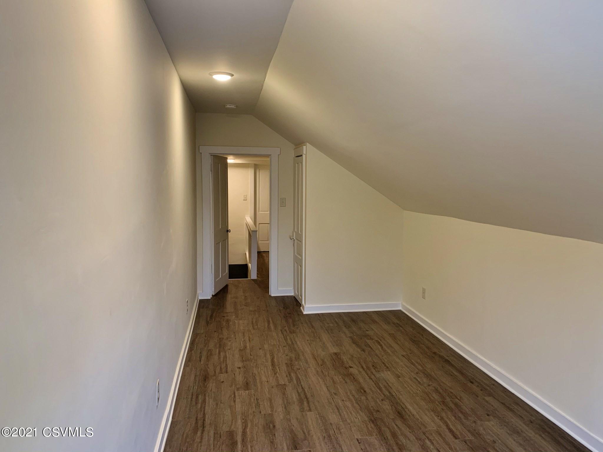 115 N 3RD Street