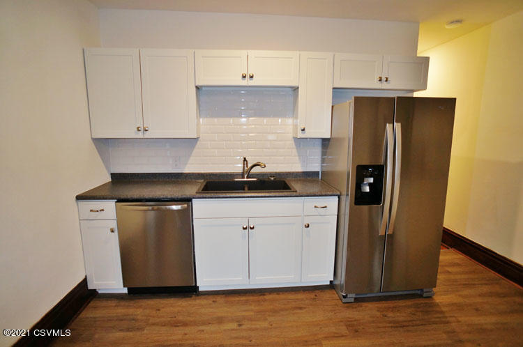 115 N 3RD Street