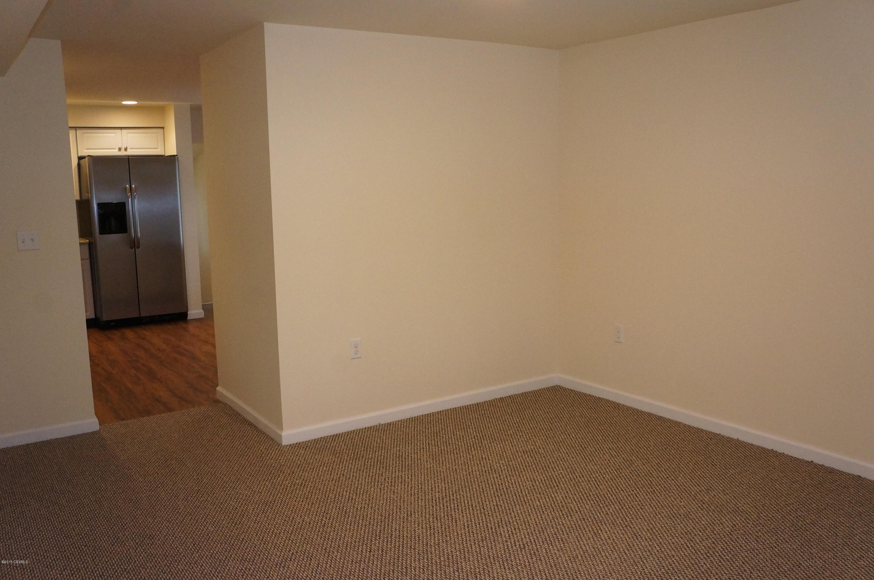 121 N 4TH Street
