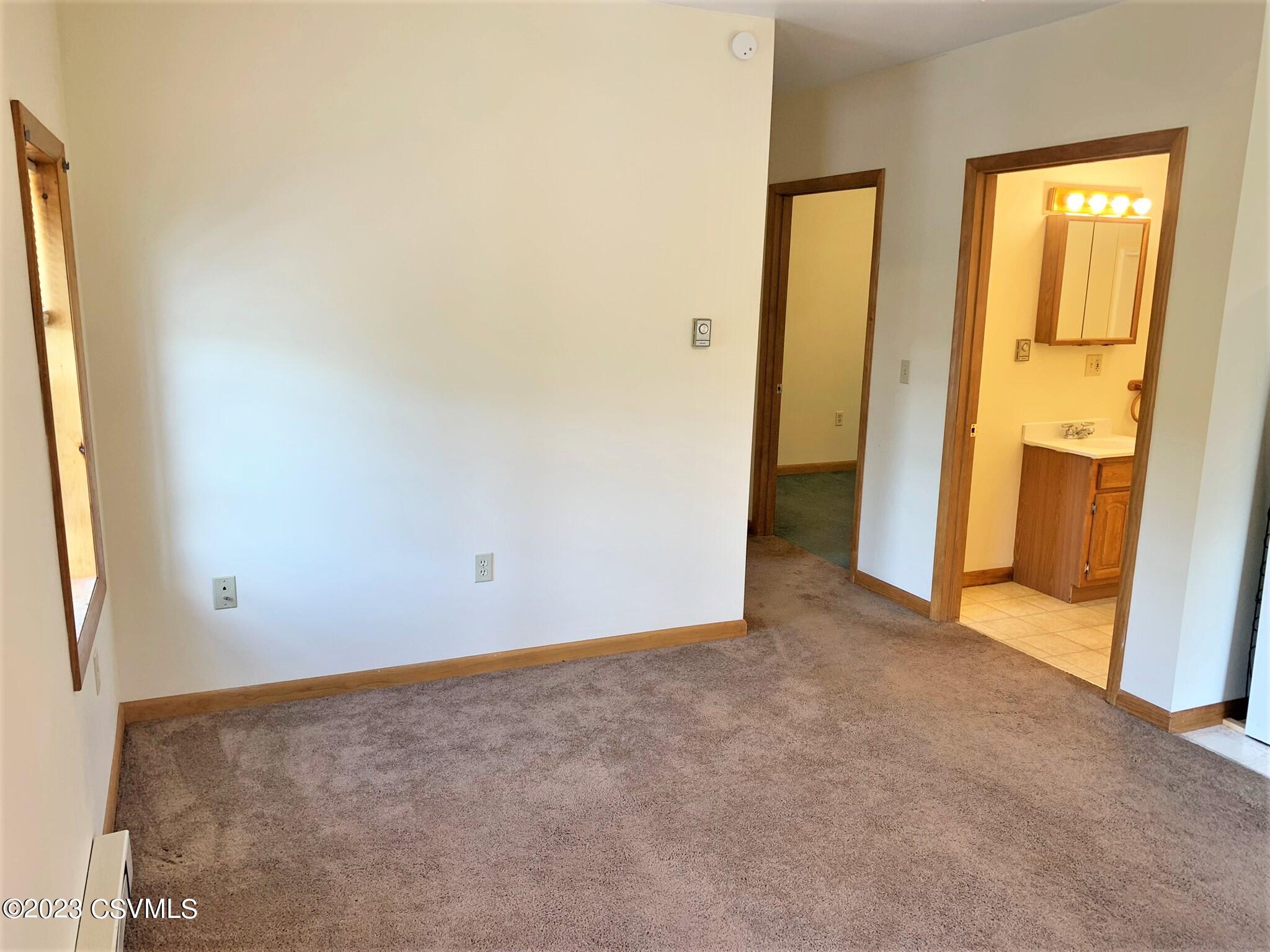 729R HIGH Street