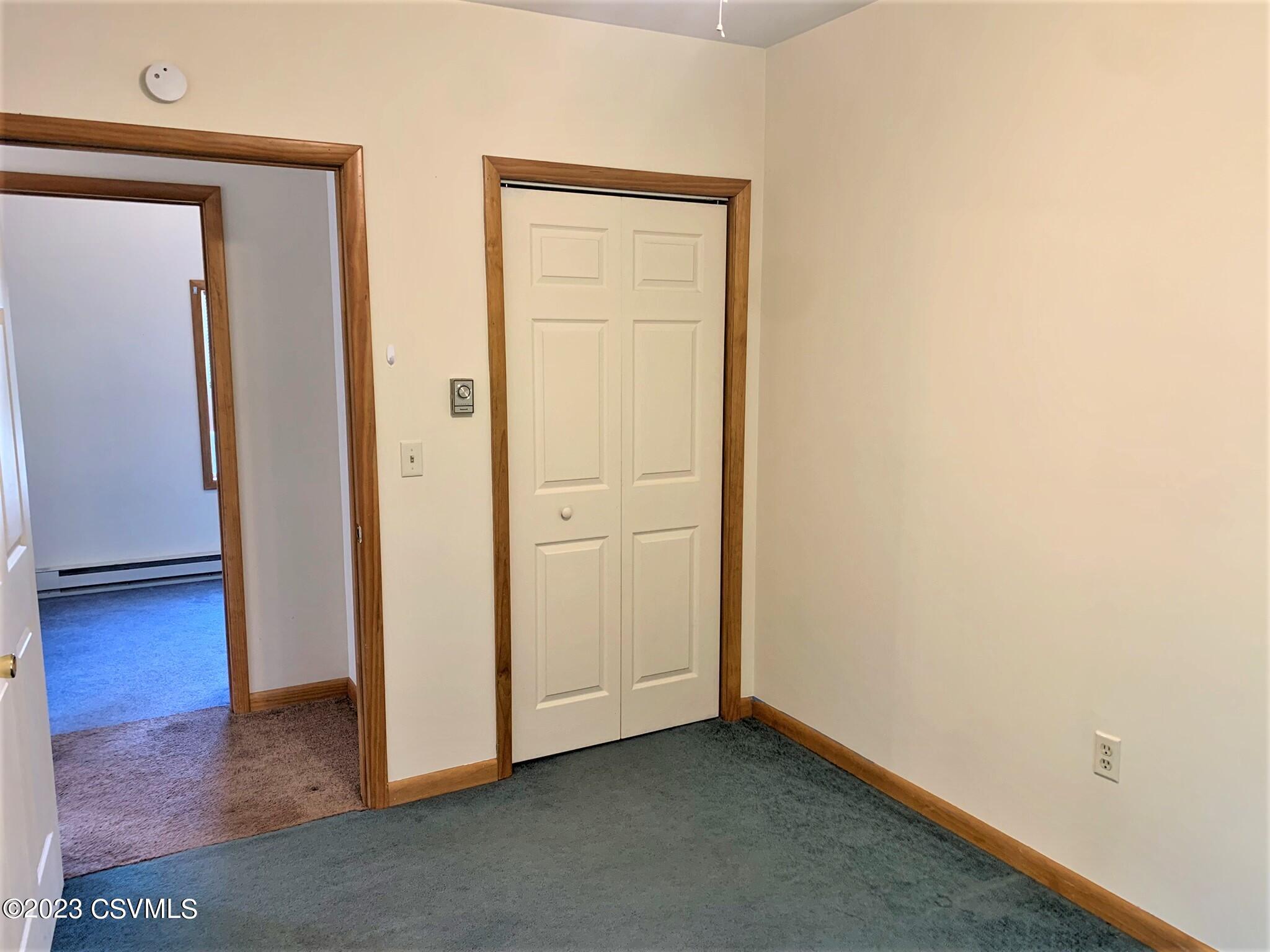 729R HIGH Street