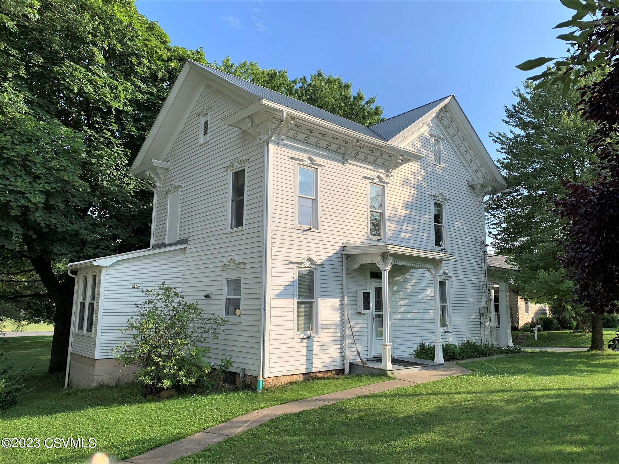 121 S SASSAFRAS Street