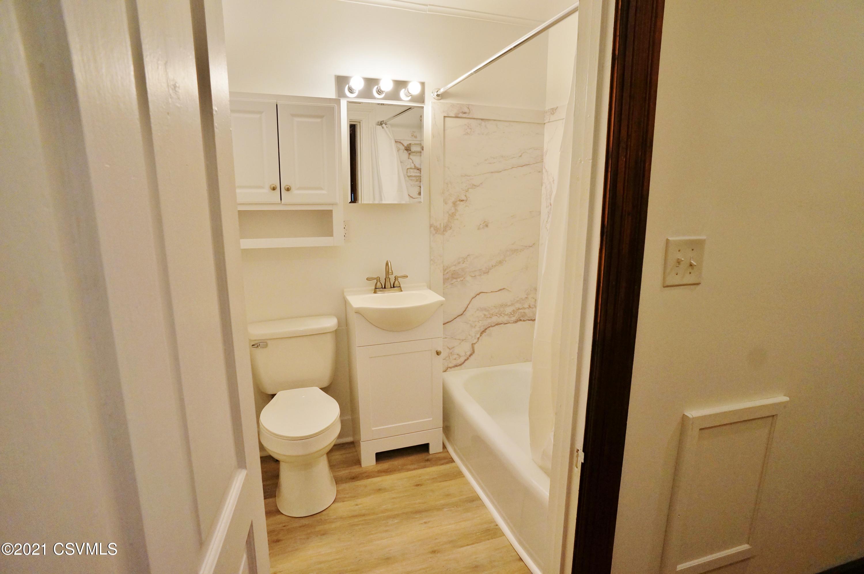 115 N 3RD Street