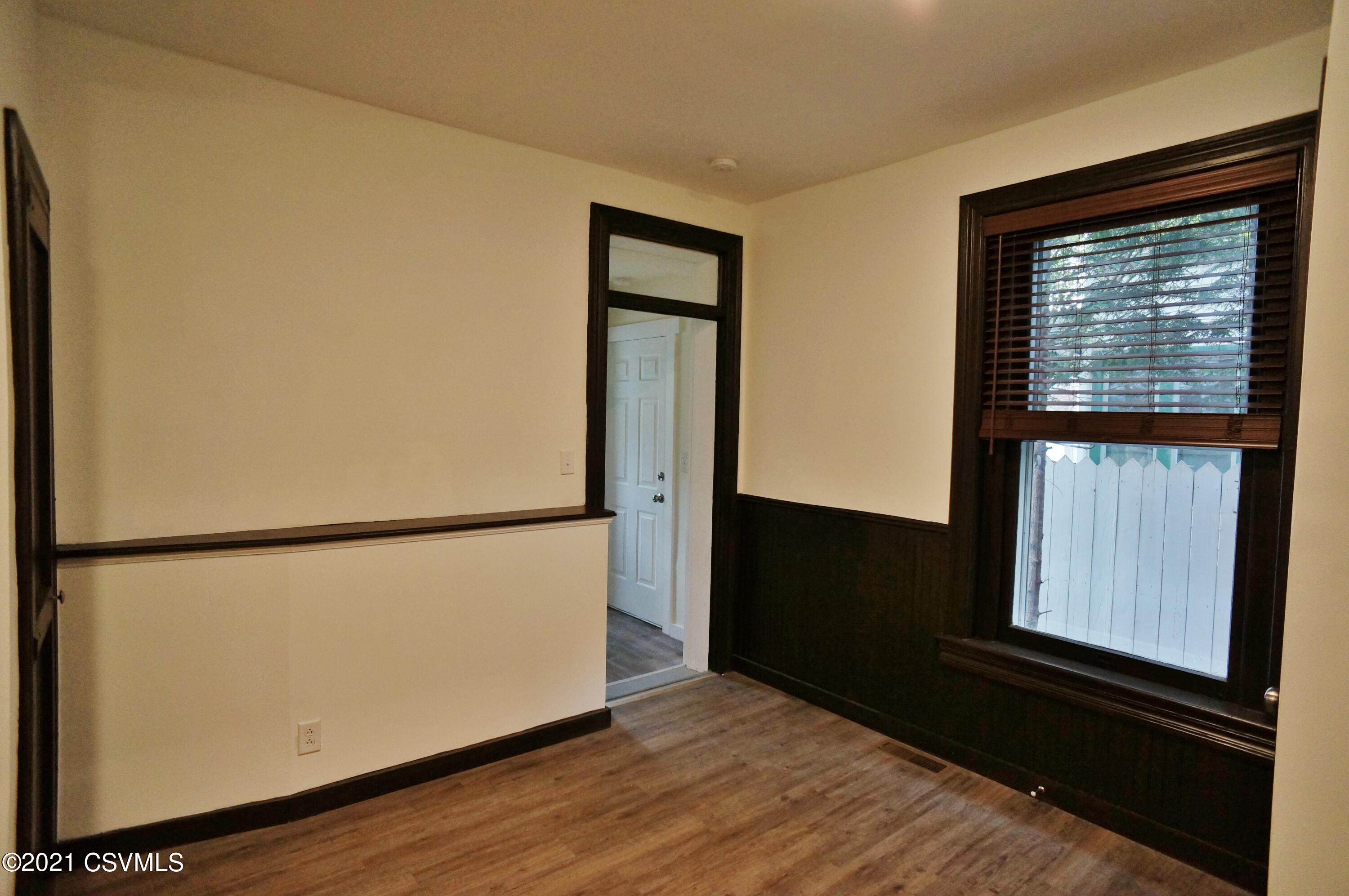 115 N 3RD Street