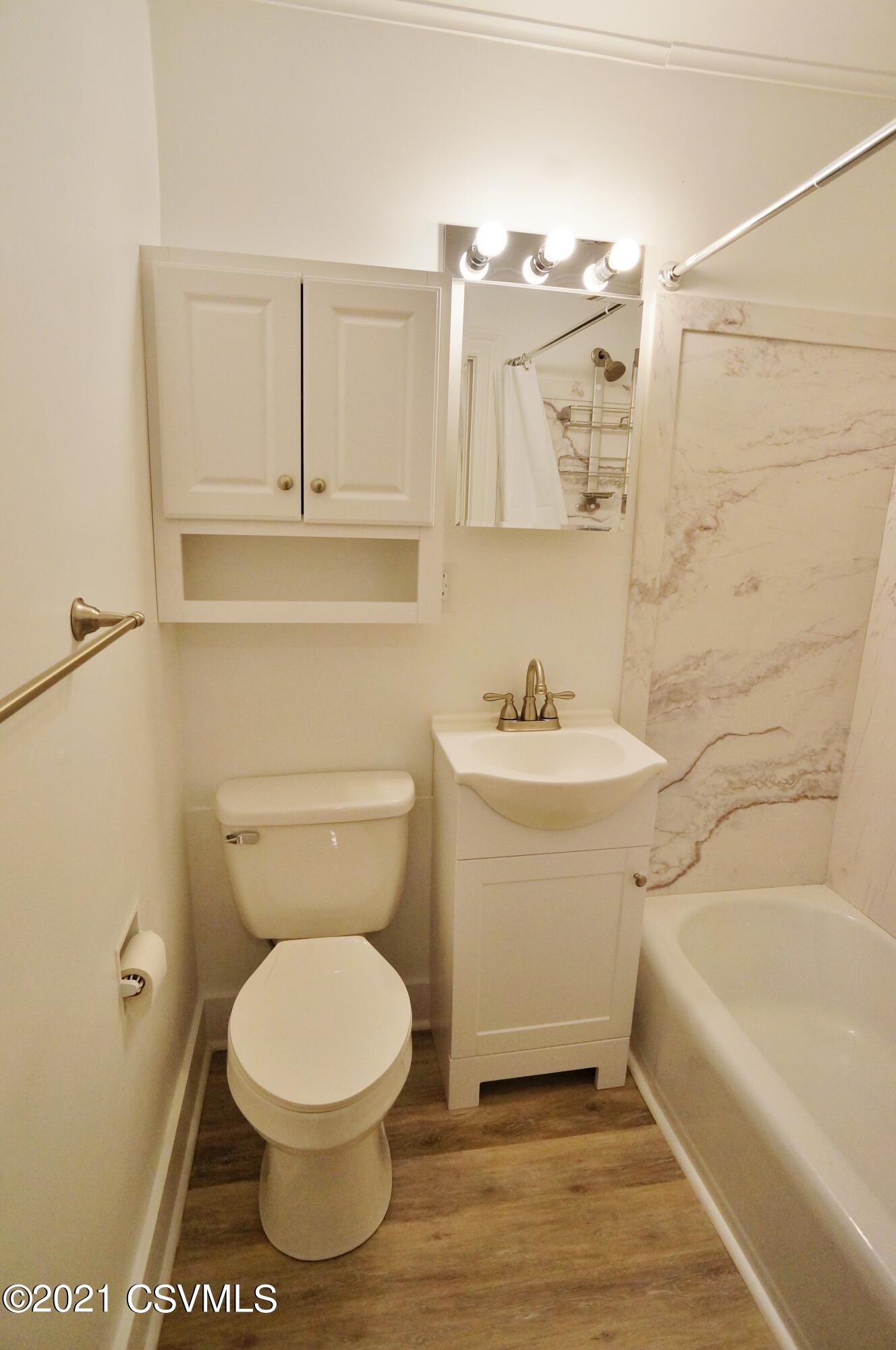 115 N 3RD Street
