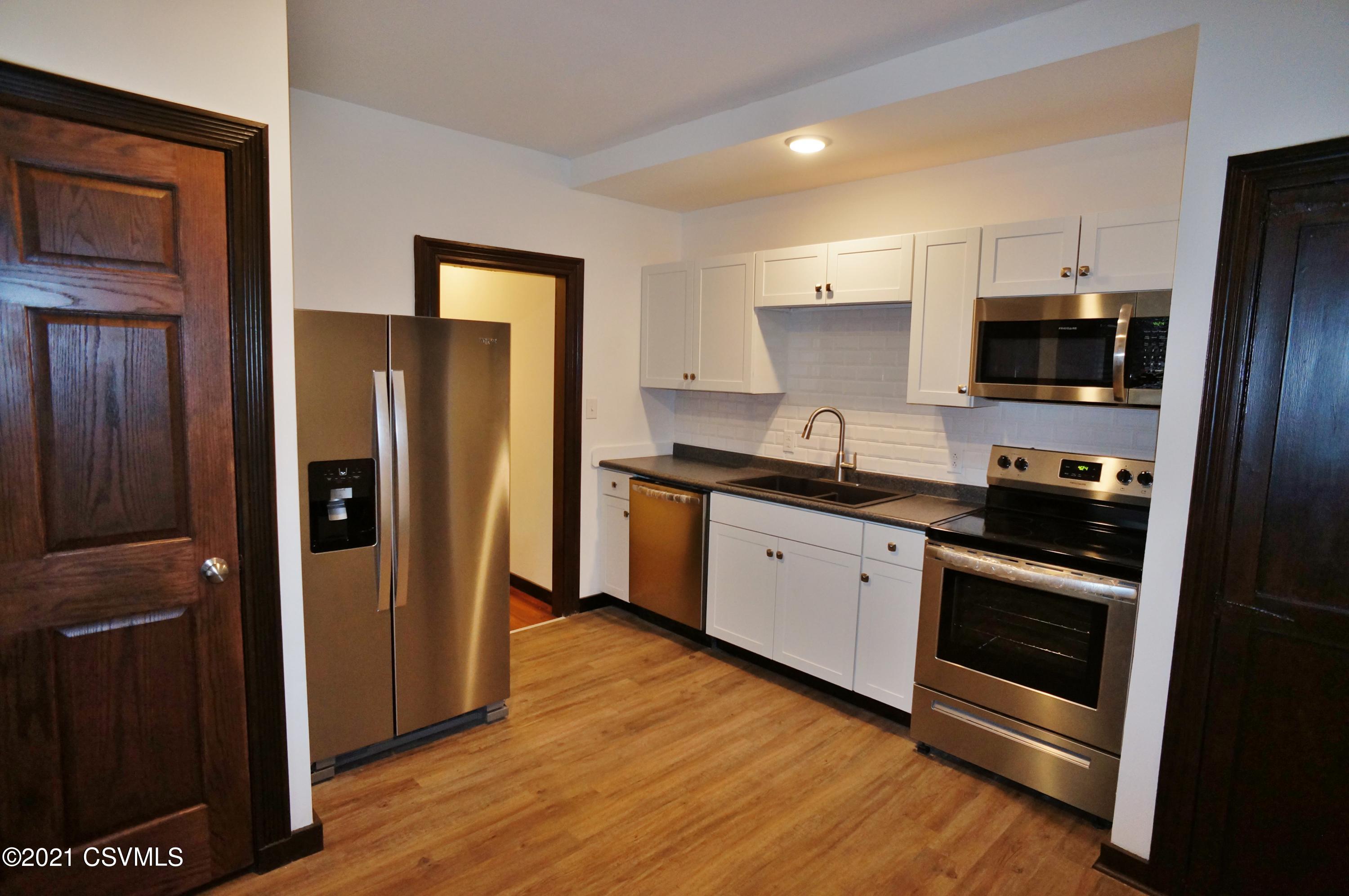 115 N 3RD Street